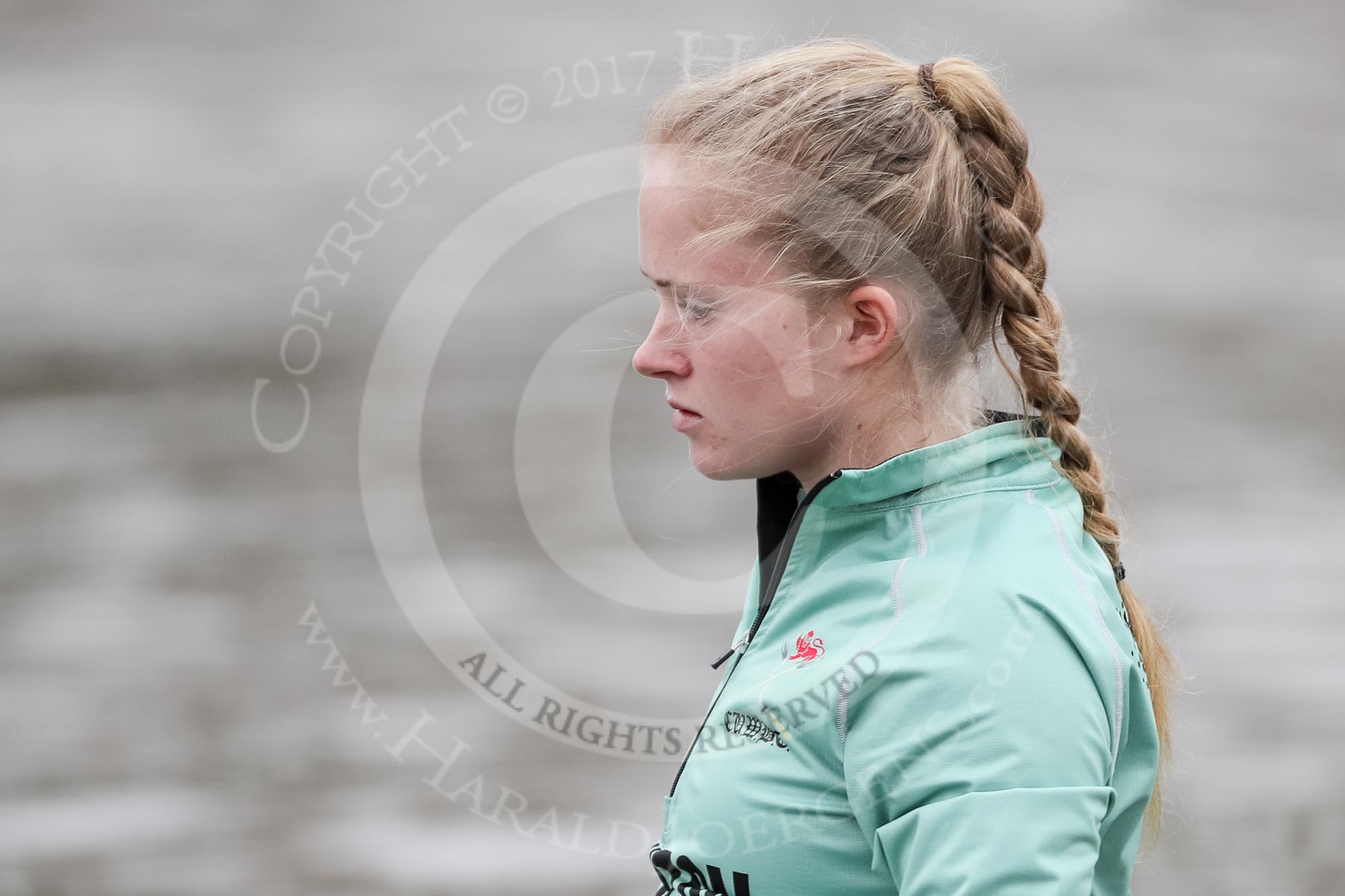 The Boat Race season 2018 - Women's Boat Race Trial Eights (CUWBC, Cambridge): Pippa Darkin (3) in Wingardium Leviosa.
River Thames between Putney Bridge and Mortlake,
London SW15,

United Kingdom,
on 05 December 2017 at 12:03, image #15