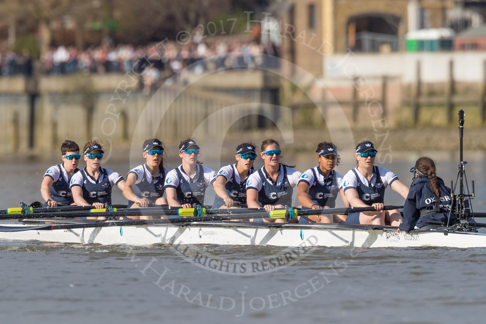 The Boat Race season 2017 -  The Cancer Research Women's Boat Race: OUWBC working hard to catch up with Cambridge, here bow Alice Roberts, 2 Flo Pickles, 3 Rebecca Te Water Naudé, 4 Rebecca Esselstein, 5 Chloe Laverack, 6 Harriet Austin, 7 Jenna Hebert, stroke Emily Cameron, cox Eleanor Shearer.
River Thames between Putney Bridge and Mortlake,
London SW15,

United Kingdom,
on 02 April 2017 at 16:39, image #144