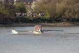 The Boat Race season 2017 -  The Cancer Research Women's Boat Race: The leading CUWBC boat approaching the Mile Post.
River Thames between Putney Bridge and Mortlake,
London SW15,

United Kingdom,
on 02 April 2017 at 16:38, image #139