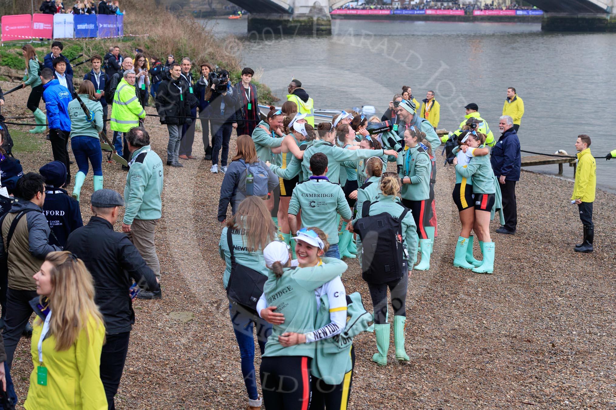 Photo 1803241711201X25654HaraldJoergens The Cancer Research UK Women's Boat Race 2018: The Cambridge women celebrating after both the Blue Boat and the reserve boat, Blondie, have beaten the Oxford boats.
River Thames between Putney Bridge and Mortlake,
London SW15,
United Kingdom,
on 24 March 2018 at 17:11, image #308