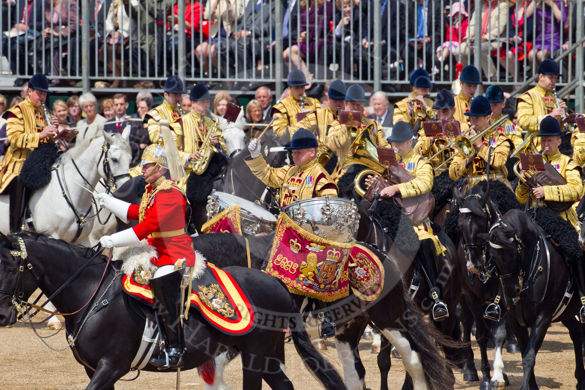 Photo 110611_115358_1D4_4759HaraldJoergens_ Trooping the Colour 2011: The Mounted Bands of the Household Cavalry moving onto the parade ground. In red Major K L Davies, The Life Guards, Director of Music, on his right one of the two kettle drummers..
Horse Guards Parade, Westminster,
London SW1,
Greater London,
United Kingdom,
on 11 June 2011 at 11:54, image #317