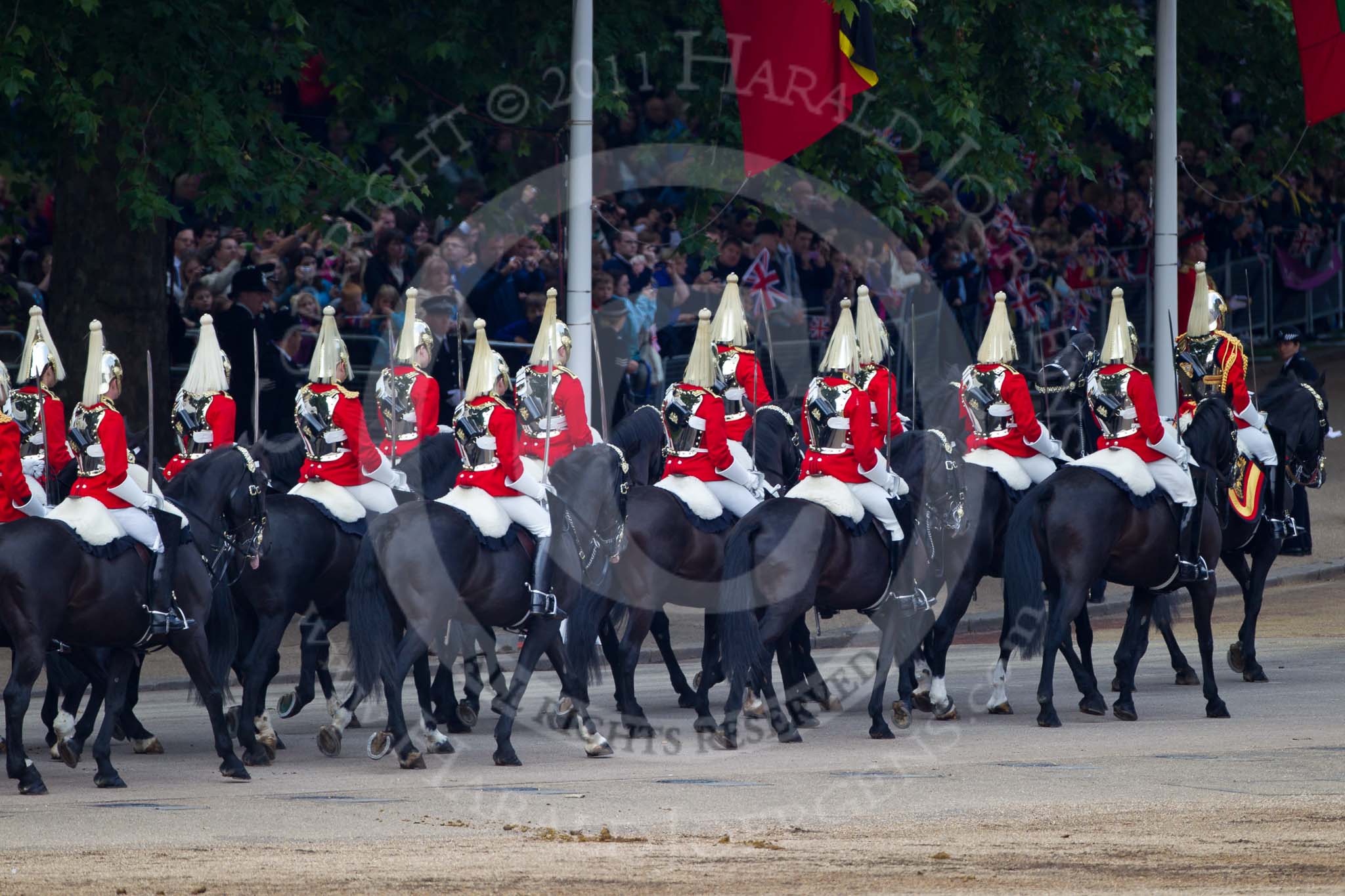 Trooping the Colour 2011: Marching off - the Household Cavalry, here The Life Guards, leaving Horse Guards Parade towards The Mall..
Horse Guards Parade, Westminster,
London SW1,
Greater London,
United Kingdom,
on 11 June 2011 at 12:06, image #389