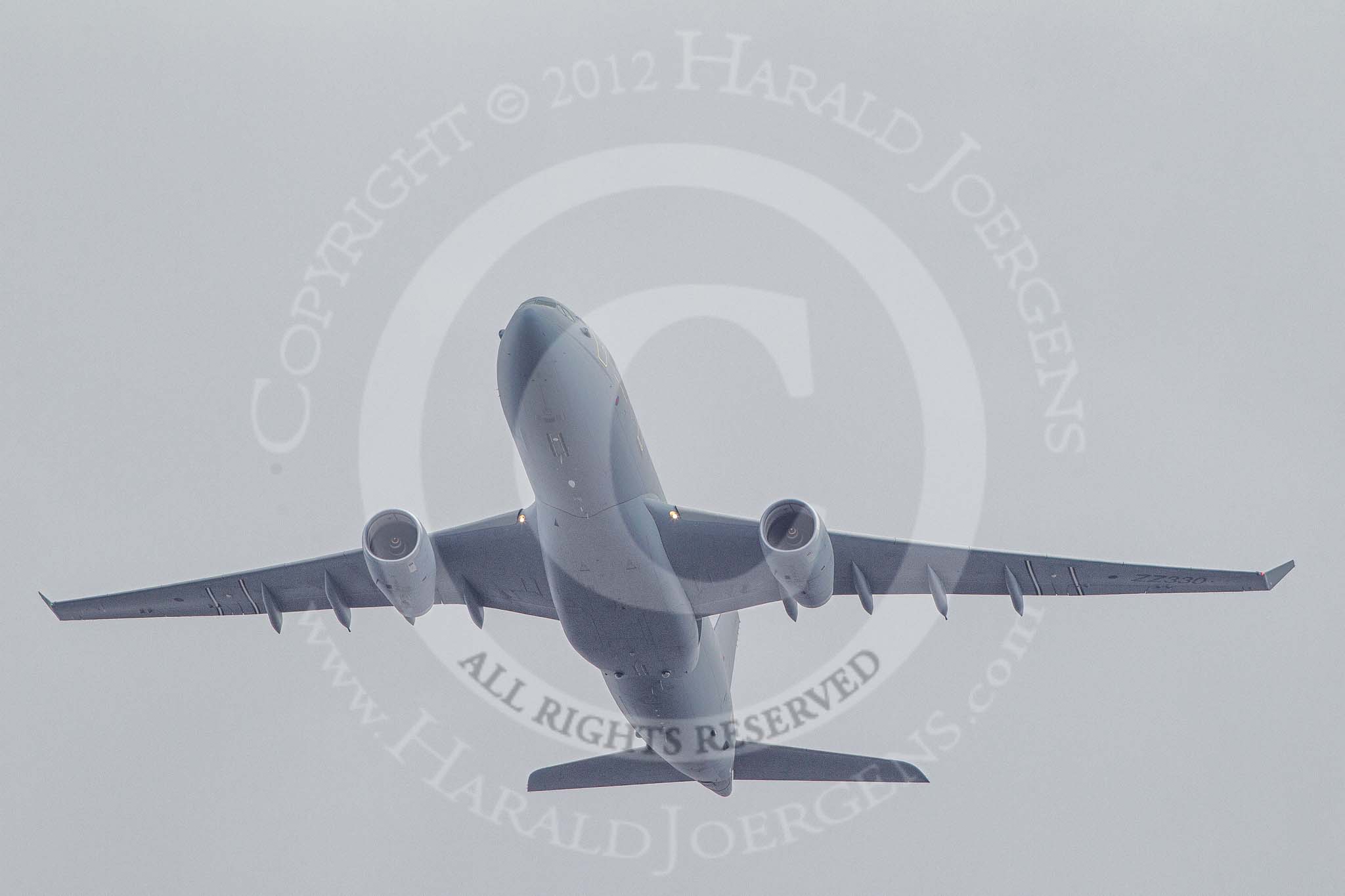 Trooping the Colour 2012: The Flypast: RAF Airbus A330 MRTT Voyager ZZ330..
Horse Guards Parade, Westminster,
London SW1,

United Kingdom,
on 16 June 2012 at 13:02, image #732