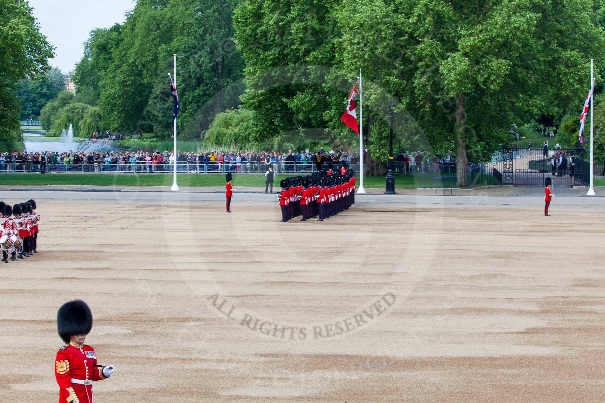 Photo 1306081032075D27962HaraldJoergens The Colonel's Review 2013: No. 1 Guard (Escort for the Colour),1st Battalion Welsh Guards. Behind them spectators watching from St James's Park..
Horse Guards Parade, Westminster,
London SW1,
United Kingdom,
on 08 June 2013 at 10:32, image #137