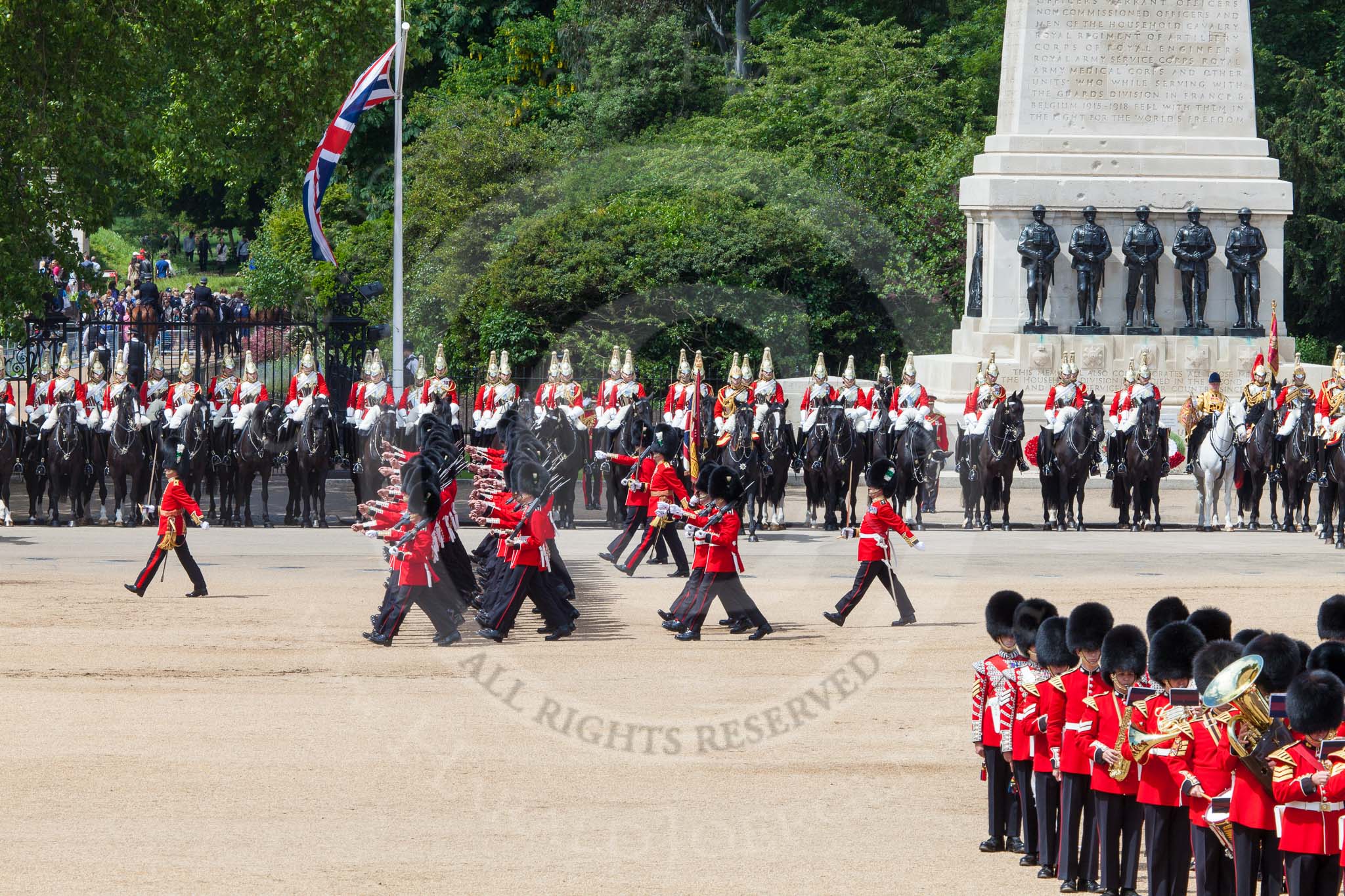 Photo 1306081146525D28412HaraldJoergens The Colonel's Review 2013: The March Past in Quick Time. The guards are marching beween the Massed Bands, in front, and the Life Guards behind them..
Horse Guards Parade, Westminster,
London SW1,
United Kingdom,
on 08 June 2013 at 11:47, image #709