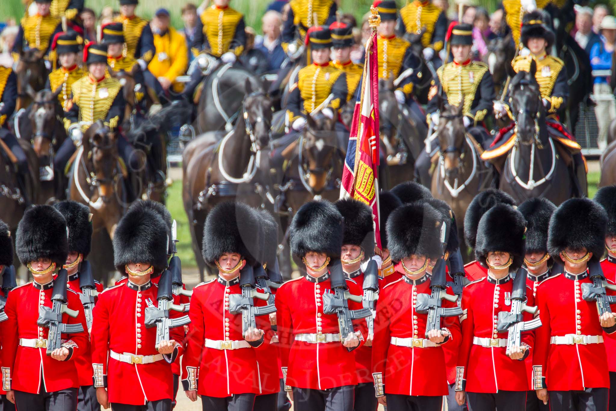 Photo 1306081147431D47558HaraldJoergens The Colonel's Review 2013: At the end of the March Past in Quick Time, all five guards on the northern side of Horse Guards Parade peform a ninety-degree-turn at the same time..
Horse Guards Parade, Westminster,
London SW1,
United Kingdom,
on 08 June 2013 at 11:48, image #711