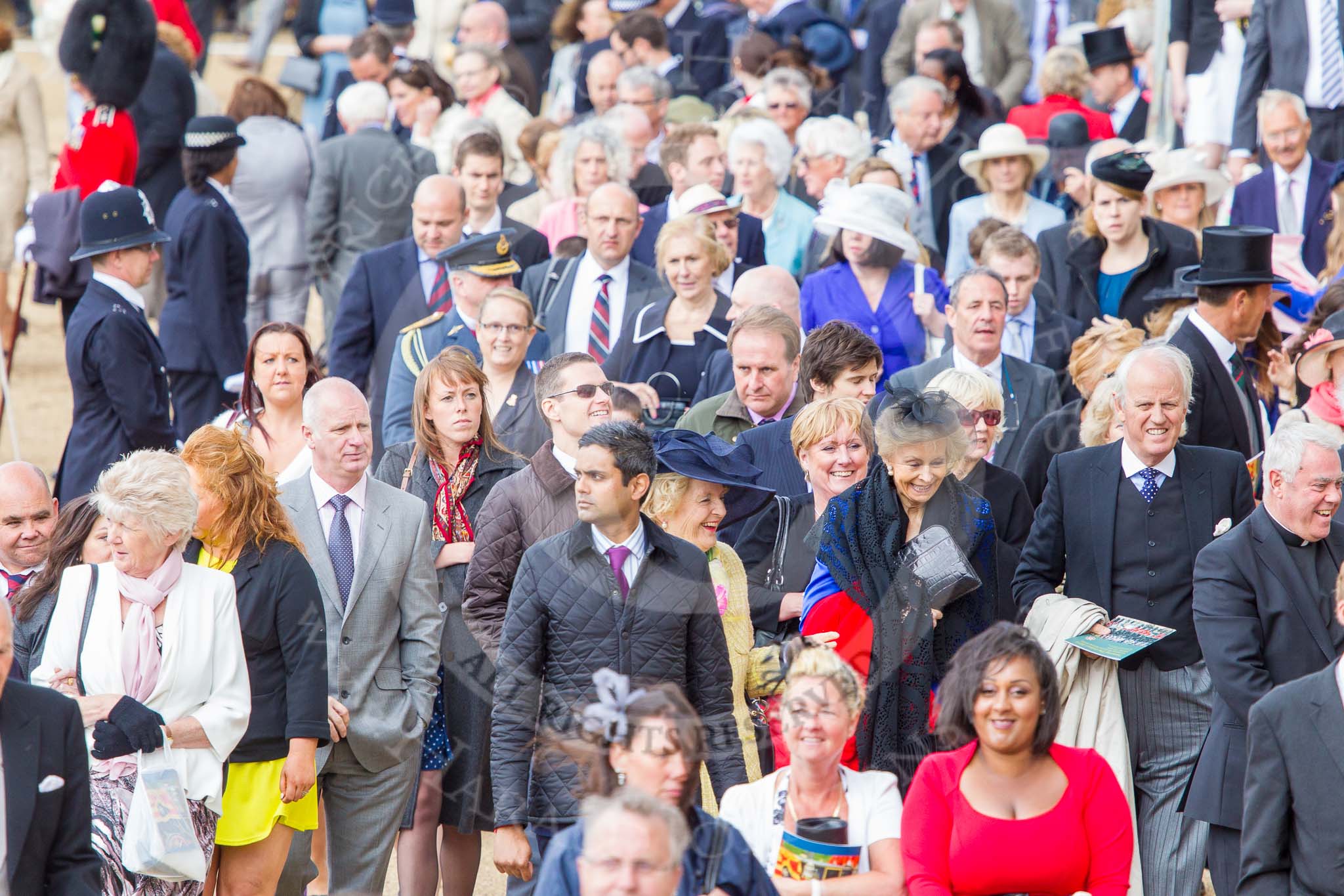 Trooping the Colour 2013 (spectators). Image #1091, 15 June 2013 12:19