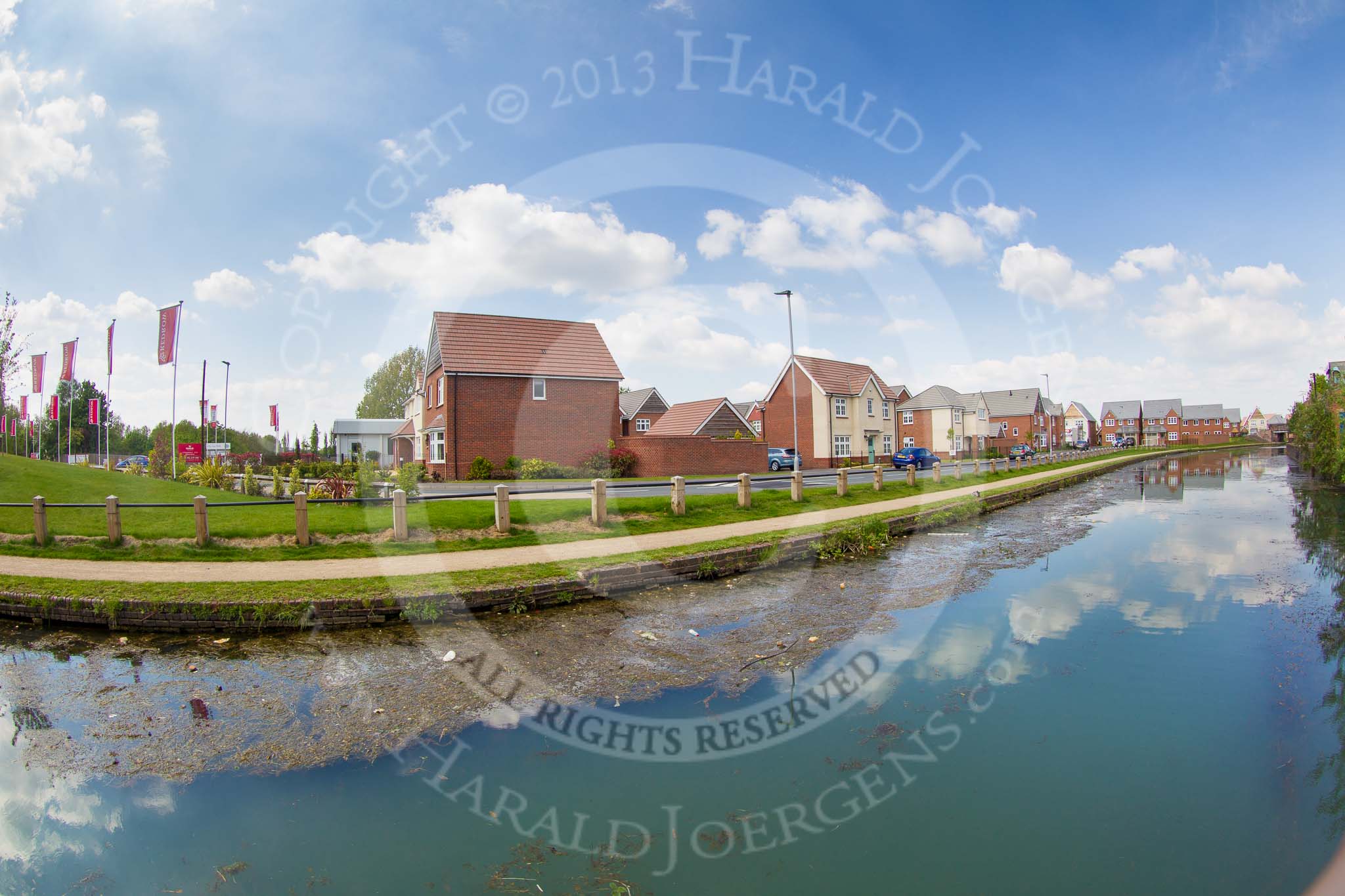 BCN Marathon Challenge 2013: A new housing development near Dudley Sreet Bridge at the  Bradley Branch, once part of the long and winding Wednesday Oak Loop..
Birmingham Canal Navigation,


United Kingdom,
on 25 May 2013 at 15:47, image #218