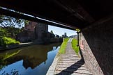 Photo 1305251051325D25369HaraldJoergens BCN Marathon Challenge 2013: The Titford Canal - the Pump House and Oldbury Top Lock seen from the towpath under Engine Street Bridge..
Birmingham Canal Navigation,
United Kingdom,
on 25 May 2013 at 10:51, image #148