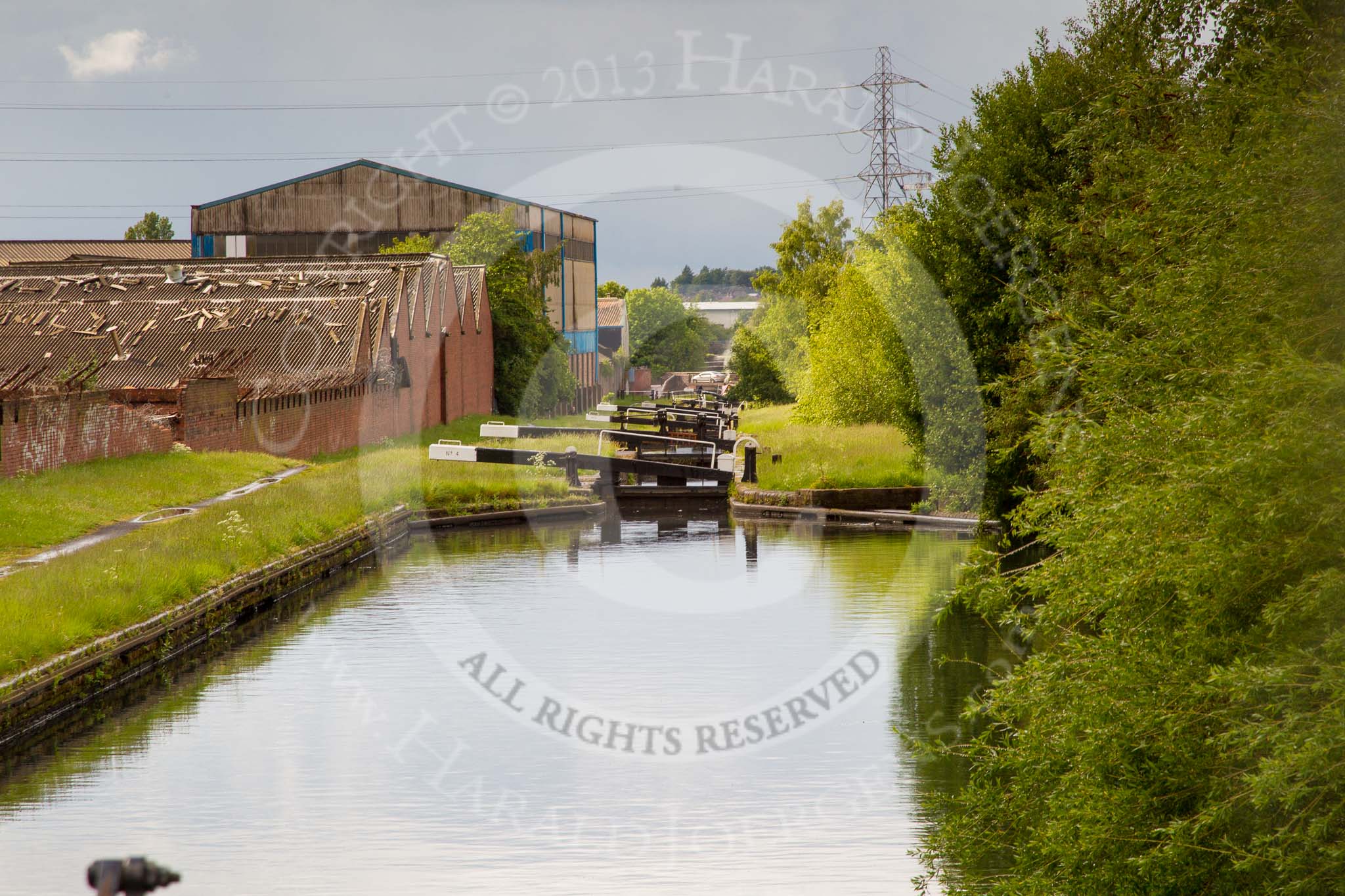 BCN Marathon Challenge 2014: Riders Green Locks on the Walsall Canal, with another old factory building on the left that might be gone in the next few years.
Birmingham Canal Navigation,


United Kingdom,
on 24 May 2014 at 16:55, image #162