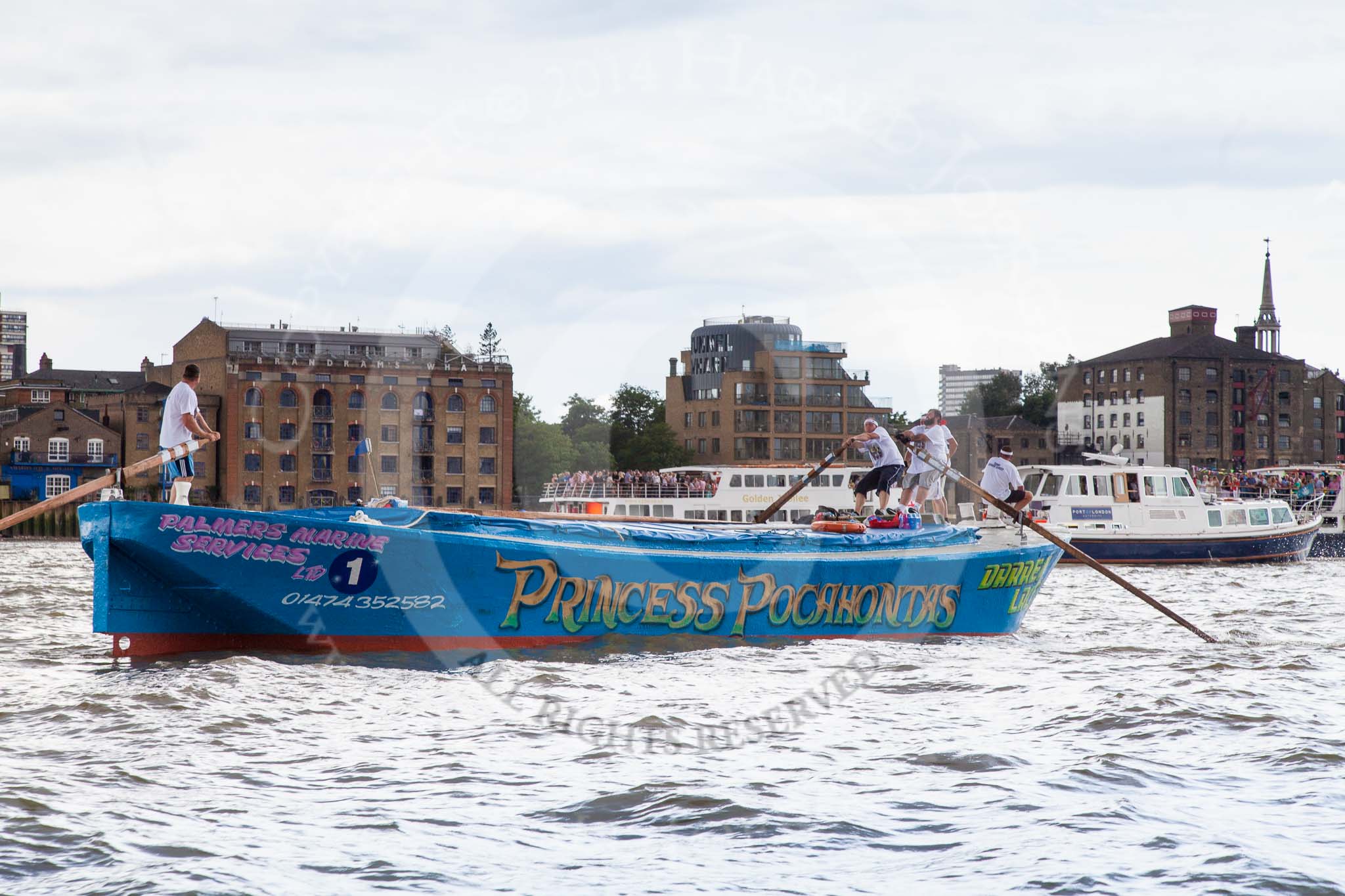TOW River Thames Barge Driving Race 2014.
River Thames between Greenwich and Westminster,
London,

United Kingdom,
on 28 June 2014 at 13:13, image #206