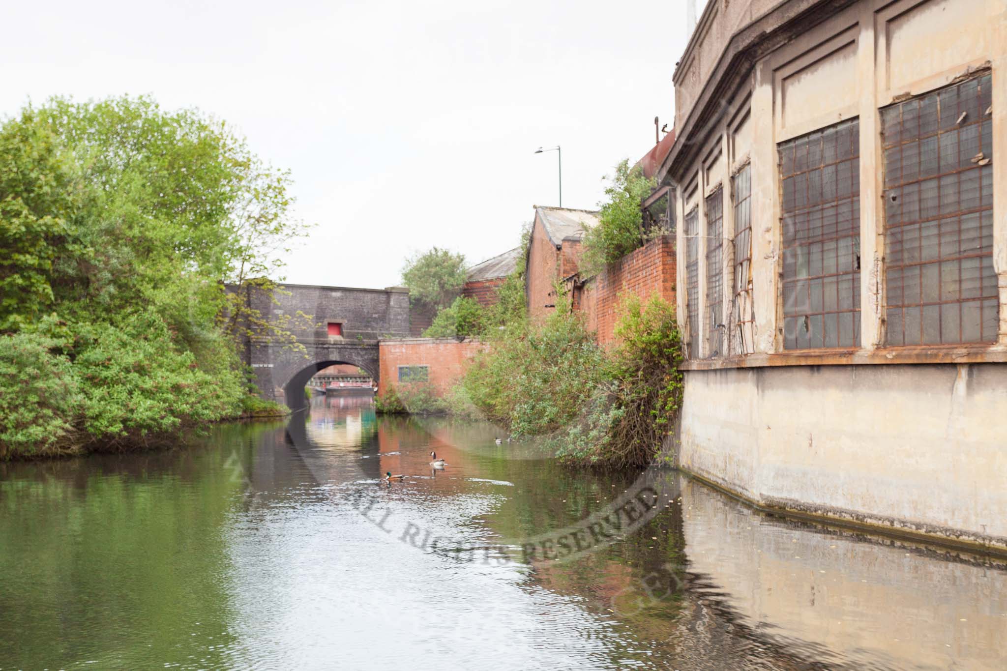 BCN 24h Marathon Challenge 2015: Icknield Port Loop, with old industry on the right, and the Icknield Port Road Bridge ahead.
Birmingham Canal Navigations,



on 23 May 2015 at 08:47, image #14