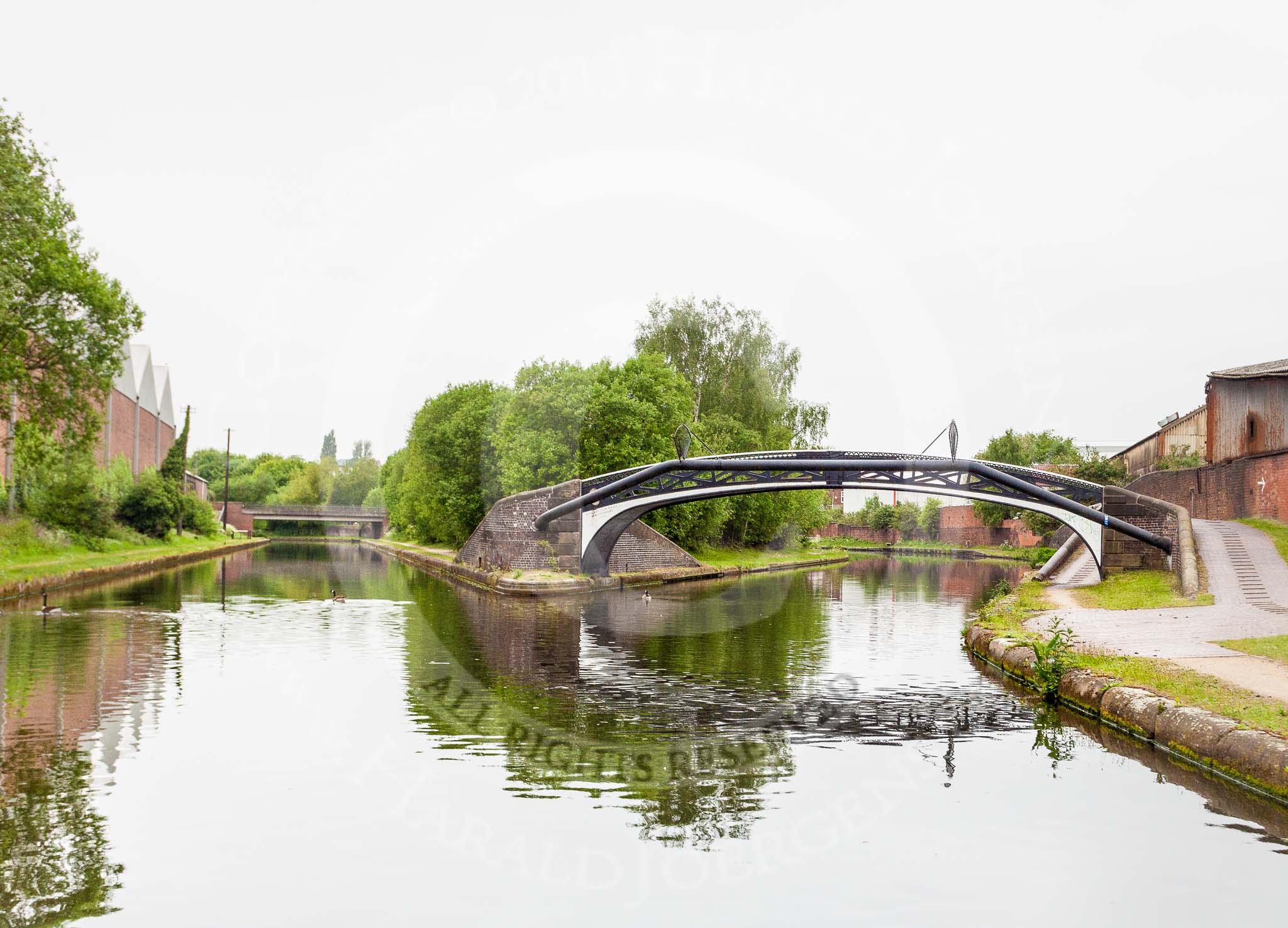BCN 24h Marathon Challenge 2015: Smethwick Junction seen from the BCN New Main Line, with the Old Main Line on the right.
Birmingham Canal Navigations,



on 23 May 2015 at 10:07, image #56