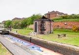 BCN 24h Marathon Challenge 2015: Smethwick Top Lock, with a vandalized toll office on the right. The old Brinley locks were on the right, lock 3 (out of 6) was parallel to this top lock, in front of the wall.
Birmingham Canal Navigations,



on 23 May 2015 at 10:33, image #63