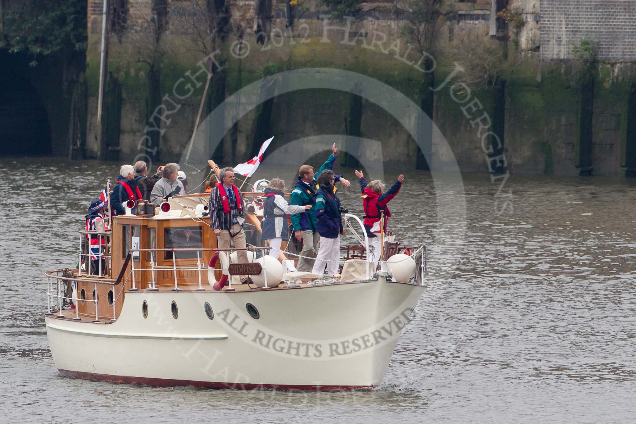 Thames Diamond Jubilee Pageant: DUNKIRK LITTLE SHIPS-Mimosa (H10)..
River Thames seen from Battersea Bridge,
London,

United Kingdom,
on 03 June 2012 at 15:10, image #256
