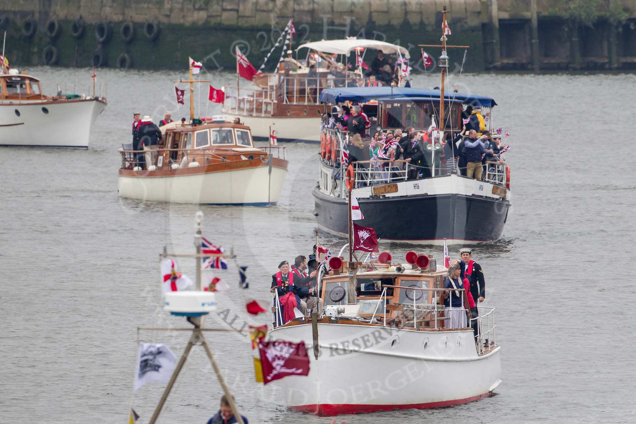 Thames Diamond Jubilee Pageant: DUNKIRK LITTLE SHIPS-Thamesa (H8) and Devon Belle (H16)..
River Thames seen from Battersea Bridge,
London,

United Kingdom,
on 03 June 2012 at 15:11, image #260