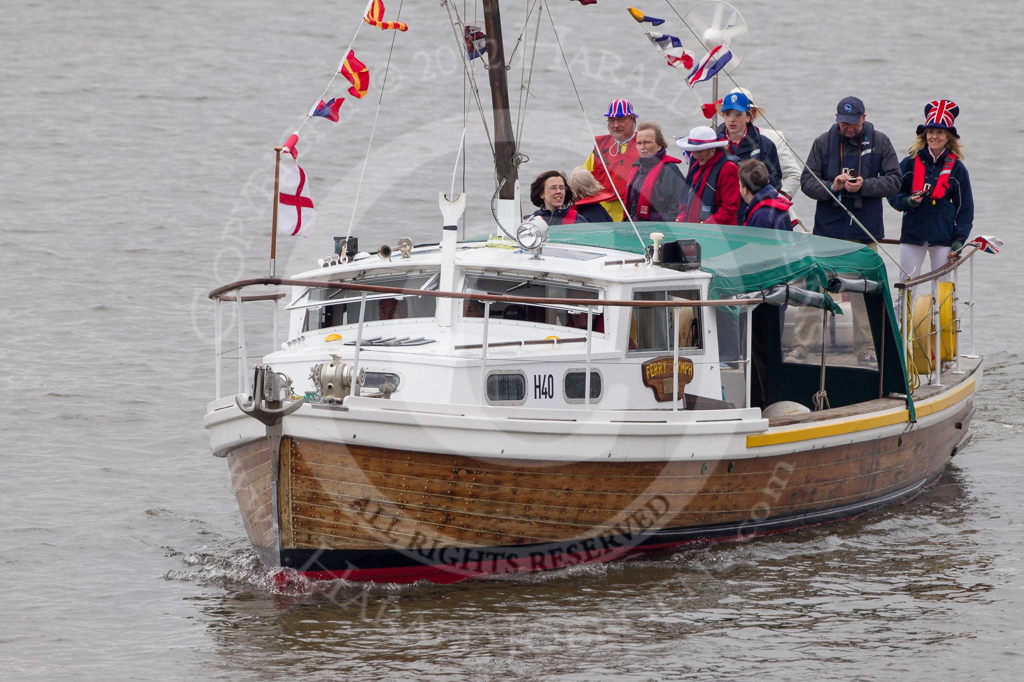 Thames Diamond Jubilee Pageant: DUNKIRK LITTLE SHIPS- Ferry Nymph (H40)..
River Thames seen from Battersea Bridge,
London,

United Kingdom,
on 03 June 2012 at 15:17, image #314