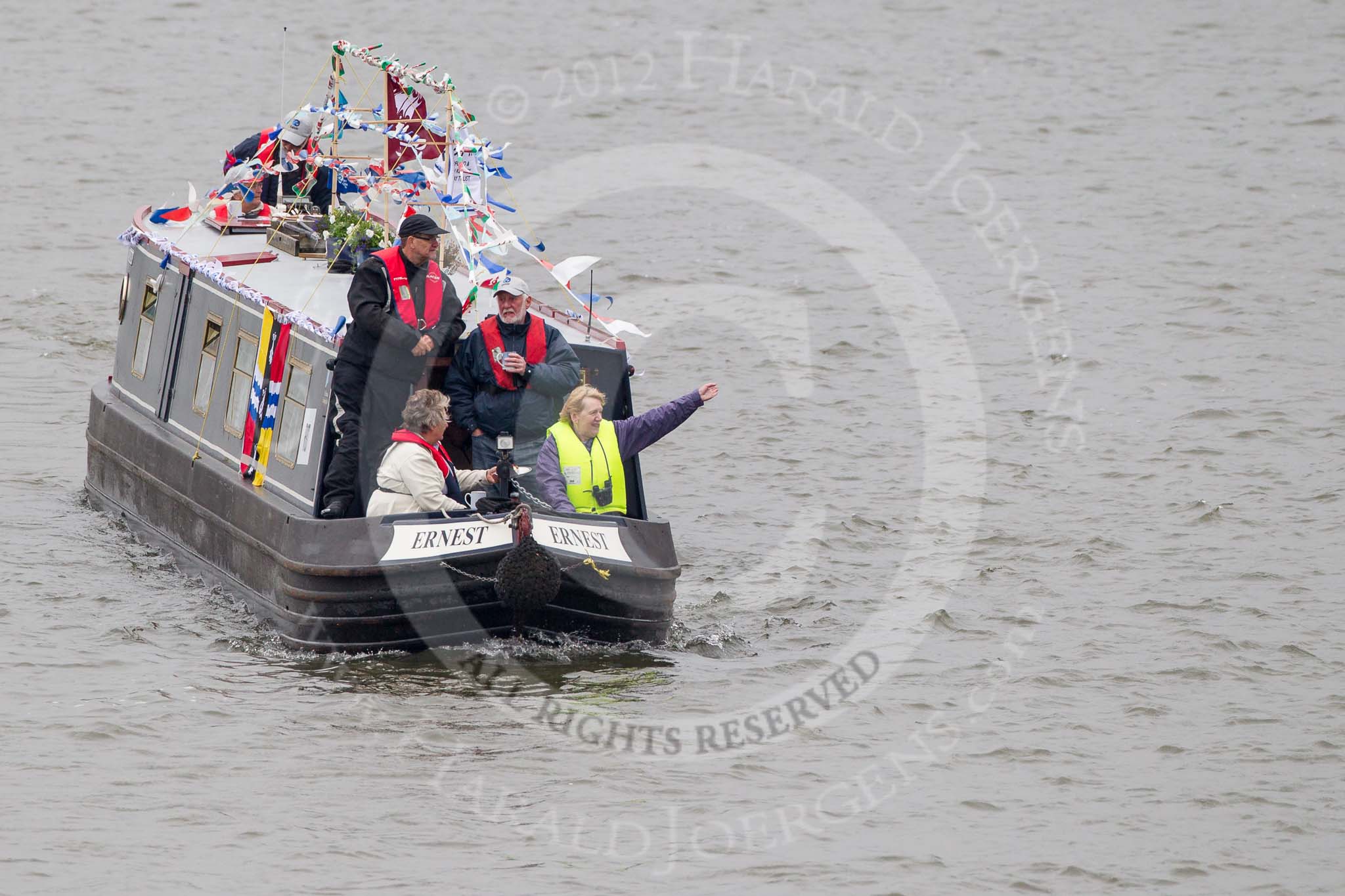 Thames Diamond Jubilee Pageant: NARROW BOATS-Ernest (Bedfordshire) (H87)..
River Thames seen from Battersea Bridge,
London,

United Kingdom,
on 03 June 2012 at 15:56, image #470