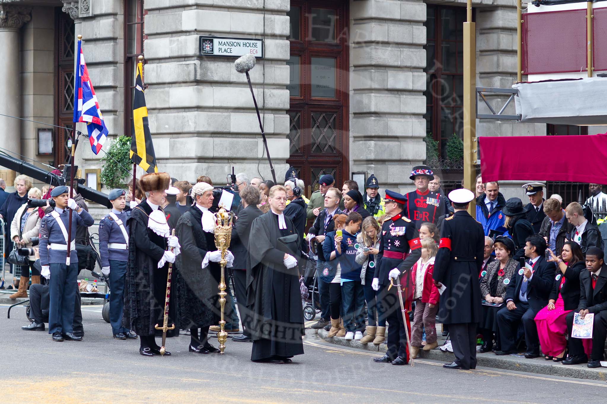 The Lord Mayor's Show 2011: Arriving at Mansion House: Behind the Chaplin the Sword Bearer, Col. Richard Martin, and Sergeant of Arms..
Opposite Mansion House, City of London,
London,
-,
United Kingdom,
on 12 November 2011 at 10:54, image #56