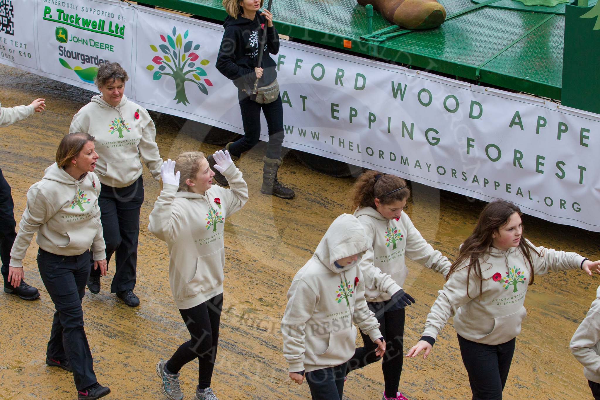 Lord Mayor's Show 2012: Entry 37 - Epping Forest promotes the launch of the Gifford Wood Appeal..
Press stand opposite Mansion House, City of London,
London,
Greater London,
United Kingdom,
on 10 November 2012 at 11:16, image #560