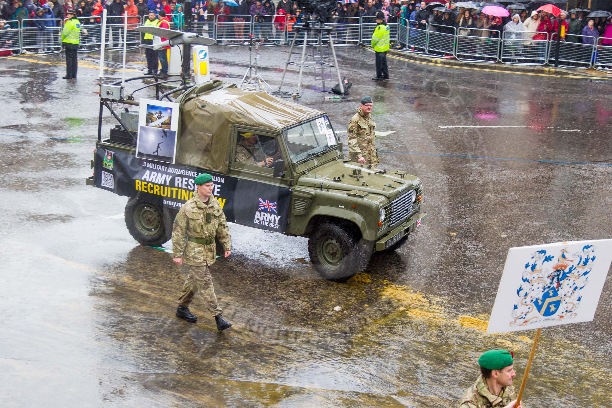 Lord Mayor's Show 2013: 91-3rd Battalion The Intelligence Corps-London's Army Reserve Intelligence Battalion, based in Hackney and Hampstead..
Press stand opposite Mansion House, City of London,
London,
Greater London,
United Kingdom,
on 09 November 2013 at 11:50, image #1111