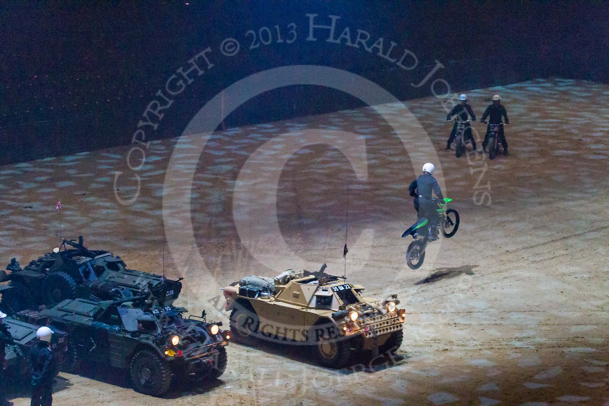 British Military Tournament 2013.
Earls Court,
London SW5,

United Kingdom,
on 06 December 2013 at 15:16, image #168
