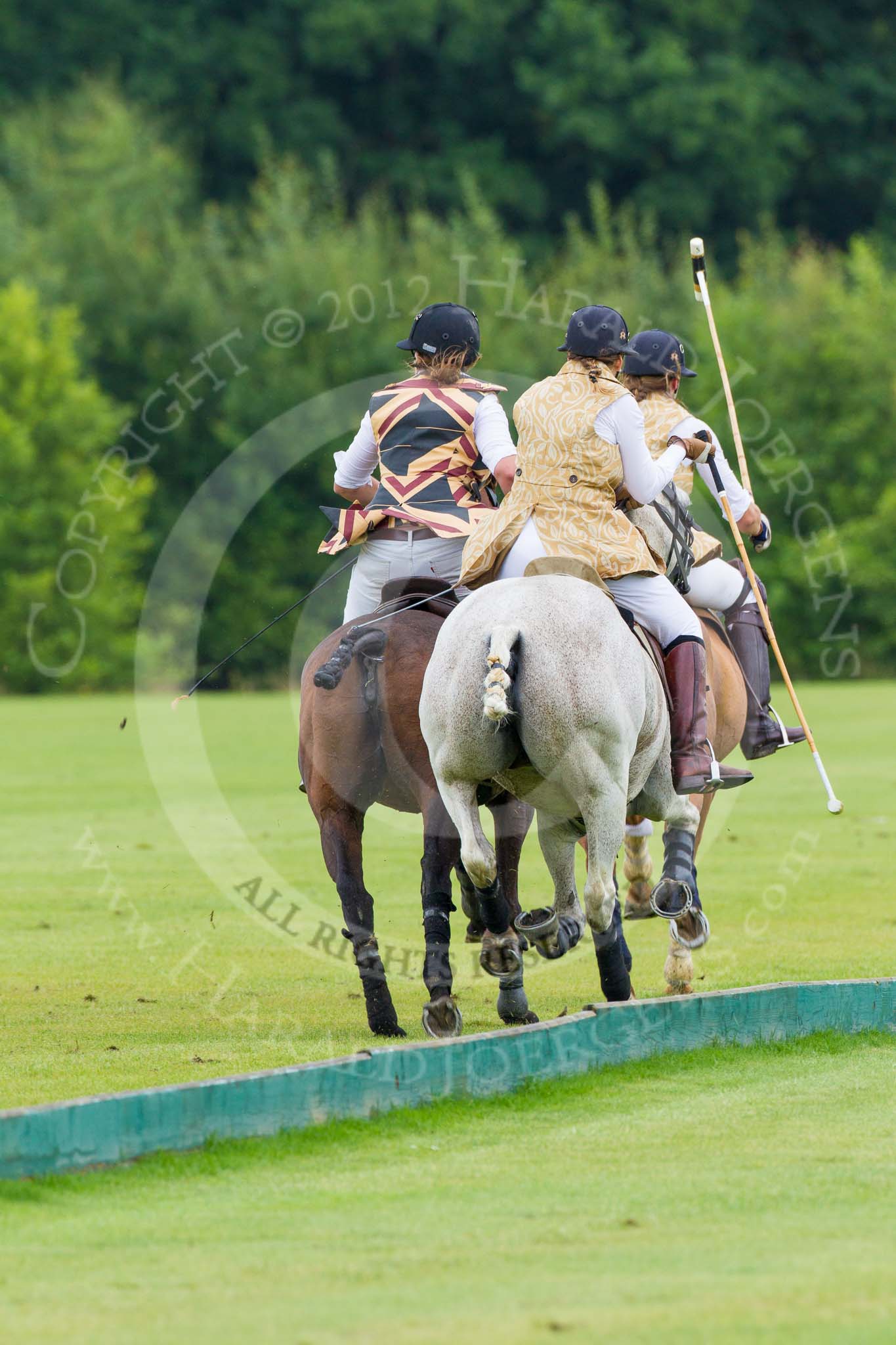 7th Heritage Polo Cup semi-finals: Heading to goal Rosie Ross & Barbara P Zingg..
Hurtwood Park Polo Club,
Ewhurst Green,
Surrey,
United Kingdom,
on 04 August 2012 at 13:14, image #118