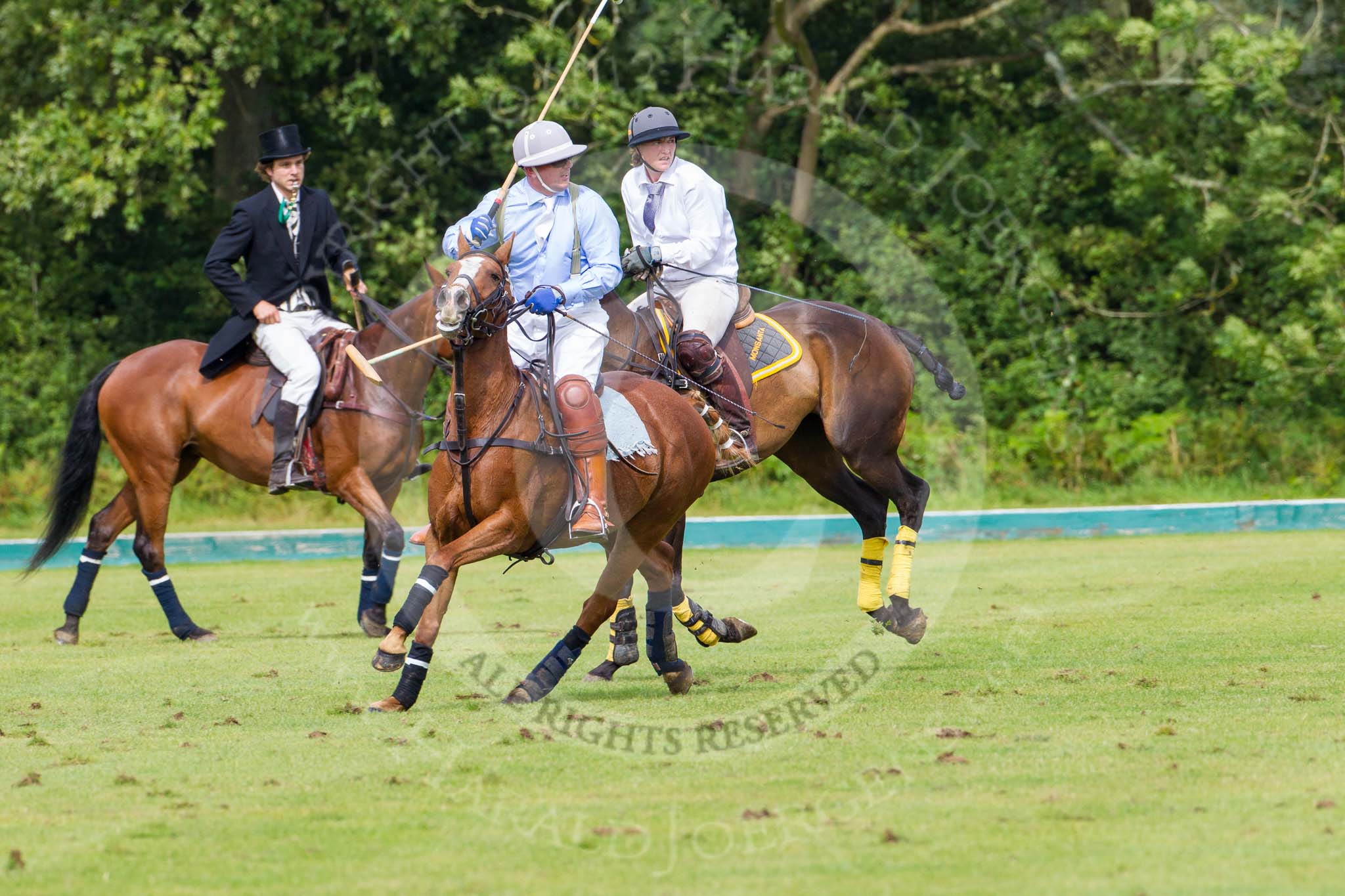 7th Heritage Polo Cup semi-finals: La Mariposa Argentina, Timothy Rose looking around..
Hurtwood Park Polo Club,
Ewhurst Green,
Surrey,
United Kingdom,
on 04 August 2012 at 16:15, image #321