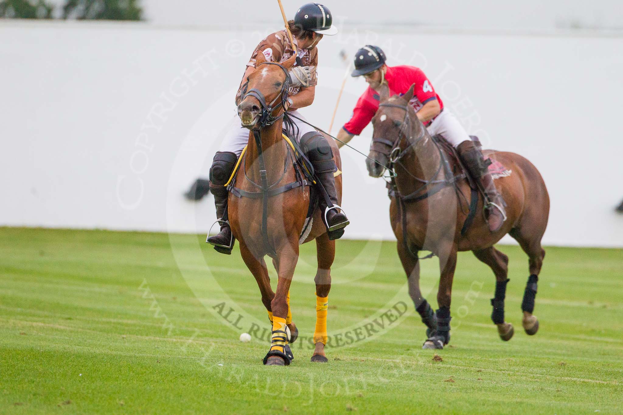 DBPC Polo in the Park 2012: Royal Artillery #3. Karl-Ude Martinez, and DBPC #4, Will Wood..
Dallas Burston Polo Club,
Stoneythorpe Estate,
Southam,
Warwickshire,
United Kingdom,
on 16 September 2012 at 19:00, image #342