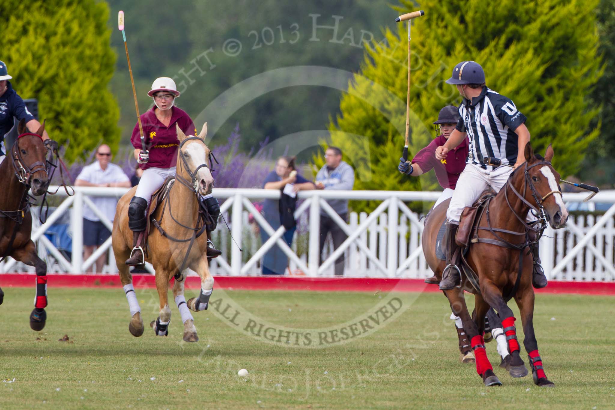 DBPC Polo in the Park 2013, Final of the Amaranther Trophy (0 Goal), Bucking Broncos vs The Inn Team.
Dallas Burston Polo Club, ,
Southam,
Warwickshire,
United Kingdom,
on 01 September 2013 at 12:25, image #199