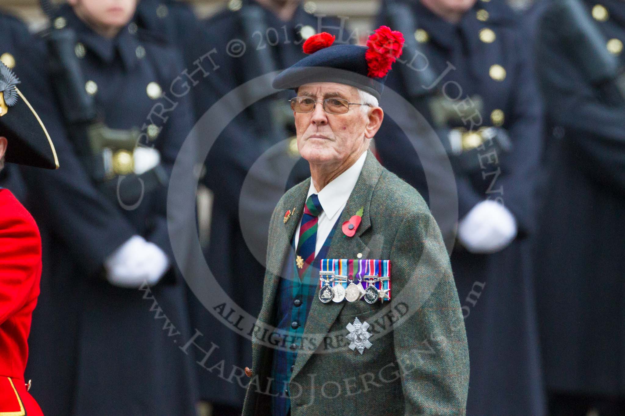 Remembrance Sunday at the Cenotaph 2015: Group A5, Black Watch Association.
Cenotaph, Whitehall, London SW1,
London,
Greater London,
United Kingdom,
on 08 November 2015 at 12:09, image #1218