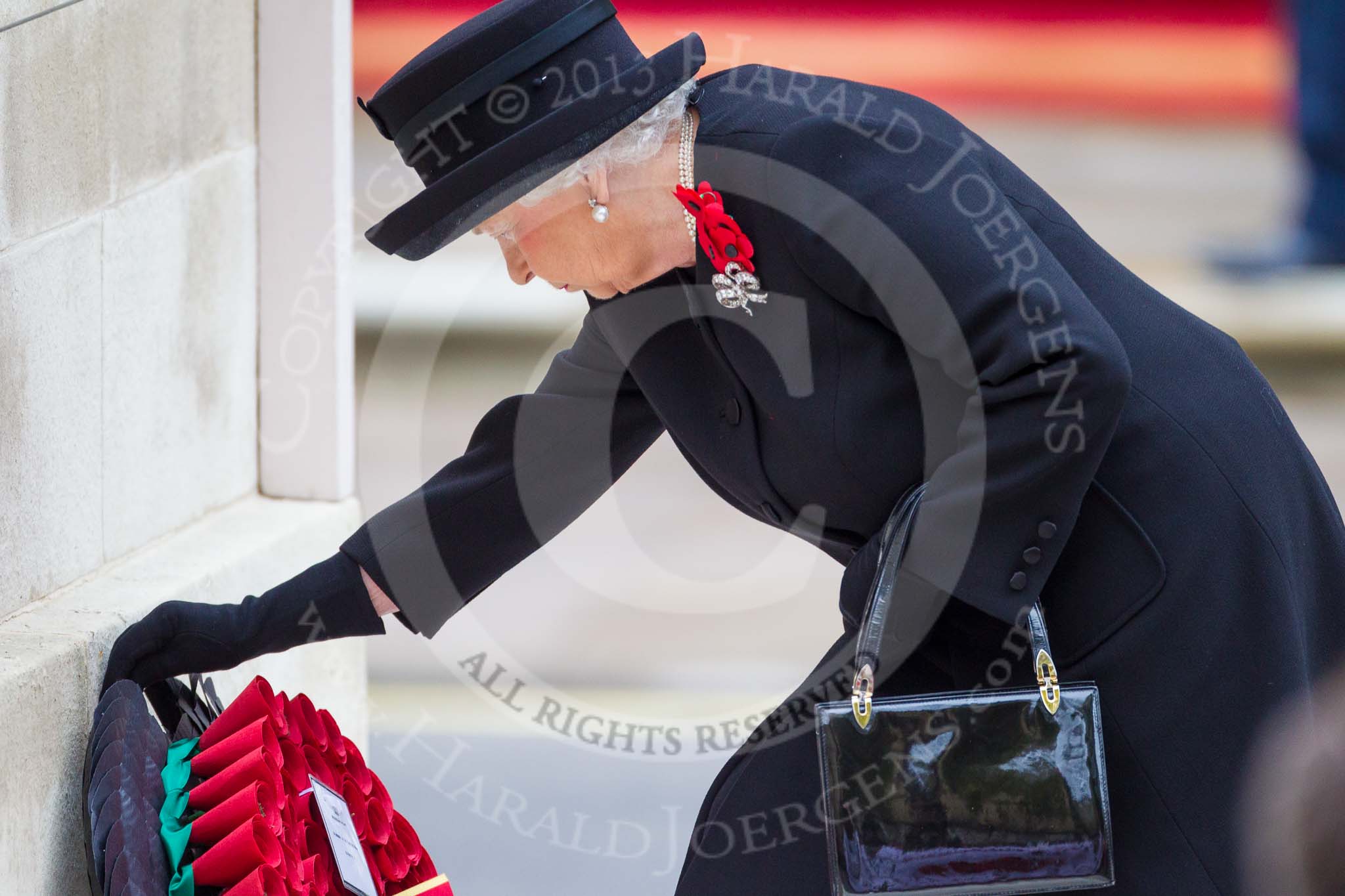 Remembrance Sunday at the Cenotaph 2015: HM The Queen at the Cenotaph, laying her wreath. Image #178, 08 November 2015 11:03 Whitehall, London, UK
