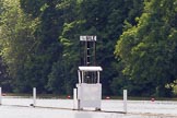 Henley Royal Regatta 2013 (Monday): The 1/3 mile marker, perhaps a slighty lonely place to work during the regatta..
River Thames between Henley and Temple Island,
Henley-on-Thames,
Berkshire,
United Kingdom,
on 01 July 2013 at 15:02, image #26