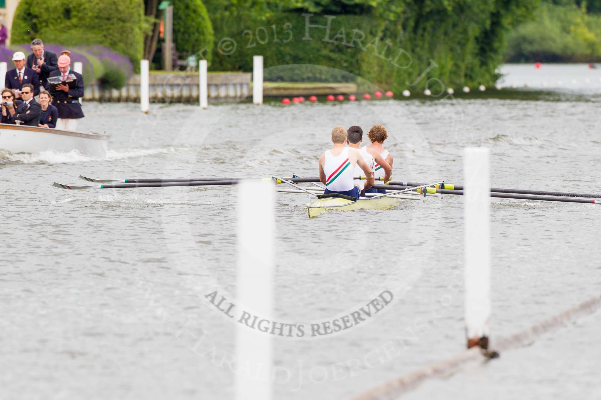 Henley Royal Regatta 2013, Thursday.
River Thames between Henley and Temple Island,
Henley-on-Thames,
Berkshire,
United Kingdom,
on 04 July 2013 at 11:11, image #149