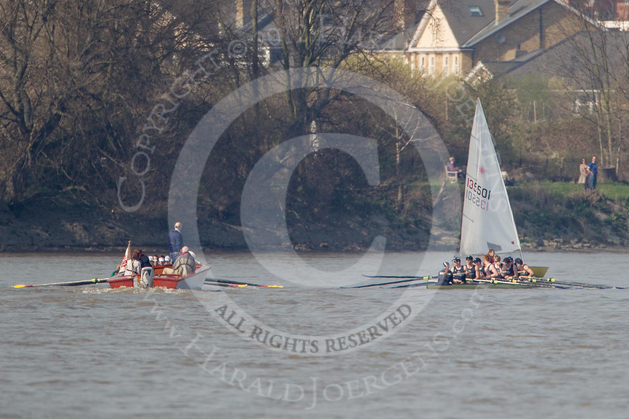 The Boat Race season 2012 - fixture OUBC vs Leander: Umpire Boris Rankov has red-flagged the race between the Tideway Scullers, on the left, rand OUBC's Isis team..




on 24 March 2012 at 14:02, image #89