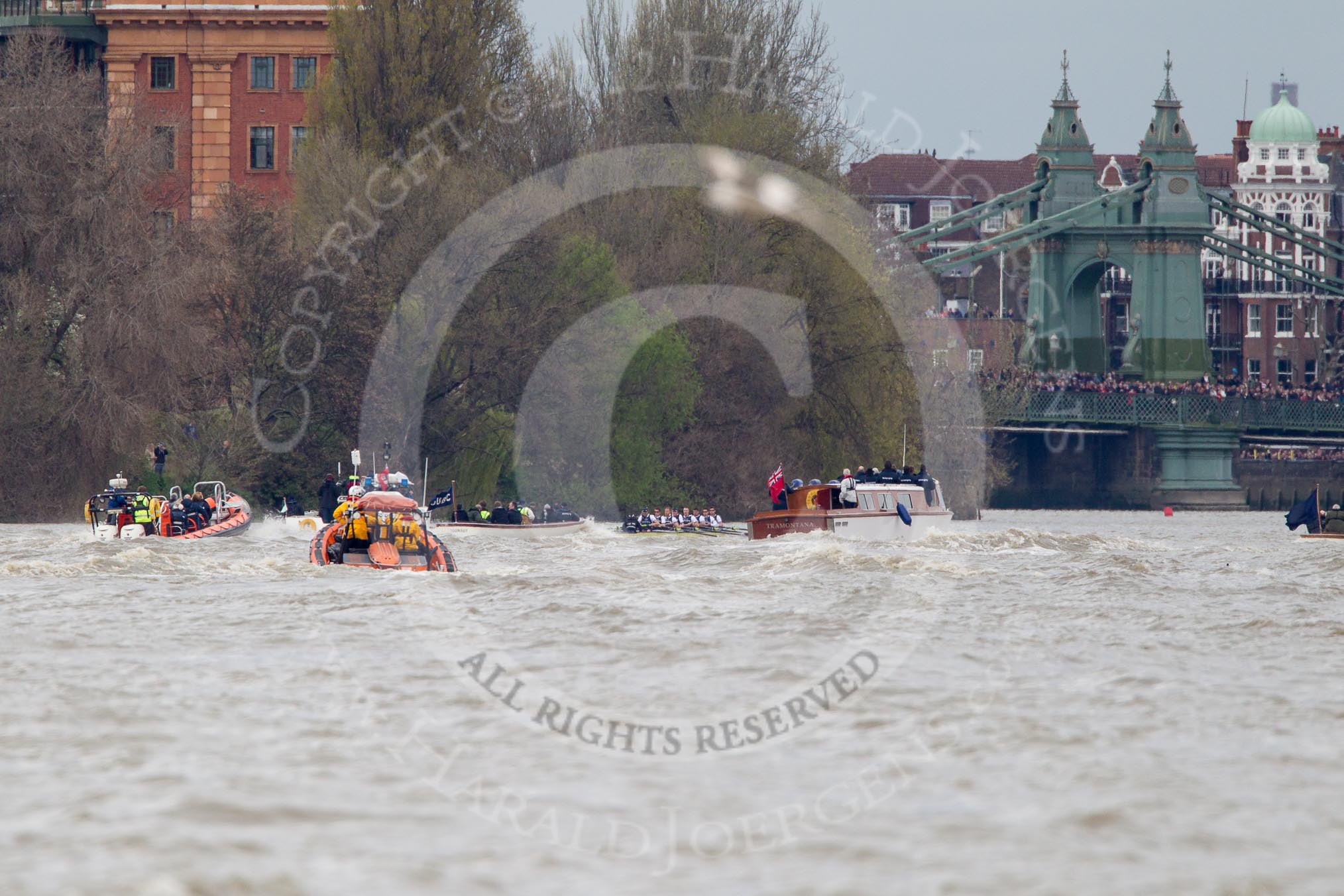 The Boat Race 2012: The 2012 Boat Race, with the boats approaching Hammersmith Bridge: The Cambridge Blue Boat on the left, nearly covered by the boat of the umpire, and the Oxford Blue Boat on the right..




on 07 April 2012 at 14:19, image #294