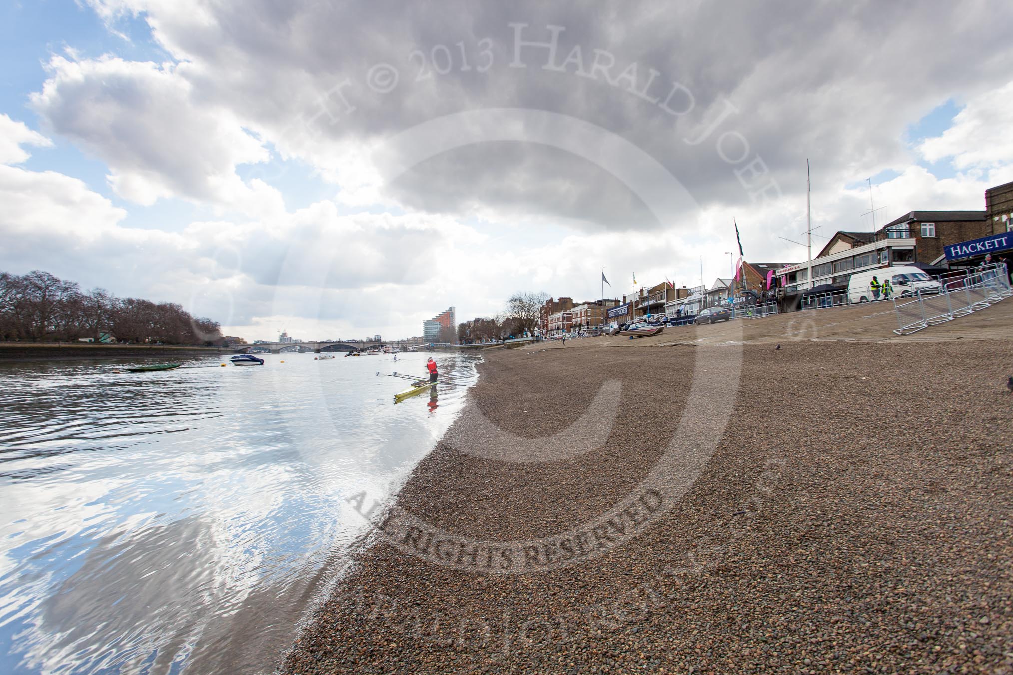 The Boat Race 2013: View along the River Thames, from Putney Embankment, towards Putney Bridge, from where the Boat Race will start..
Putney,
London SW15,

United Kingdom,
on 31 March 2013 at 11:04, image #3