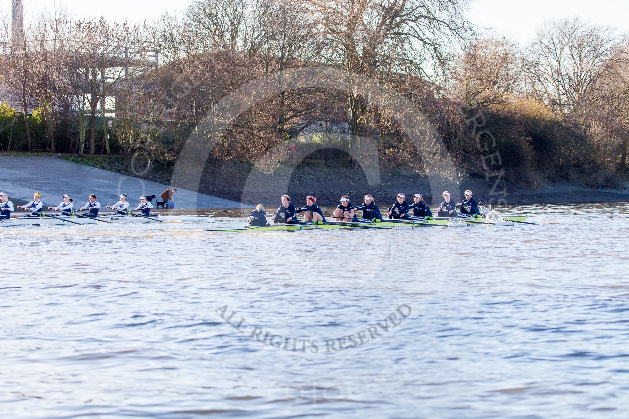 The Boat Race season 2014 - Women's Trial VIIIs (OUWBC, Oxford): Boudicca vs Cleopatra..
River Thames between Putney Bridge and Mortlake,
London SW15,

United Kingdom,
on 19 December 2013 at 12:51, image #136