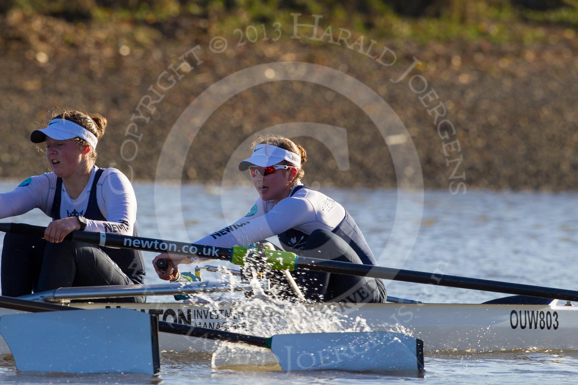 The Boat Race season 2014 - Women's Trial VIIIs (OUWBC, Oxford): Cleopatra: 2 Chloe Farrar, Bow Elizabeth Fenje..
River Thames between Putney Bridge and Mortlake,
London SW15,

United Kingdom,
on 19 December 2013 at 12:58, image #189