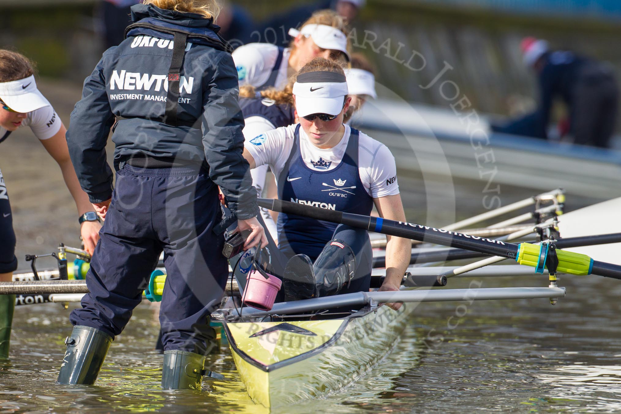 The Boat Race season 2014 - fixture OUWBC vs Molesey BC.




on 01 March 2014 at 13:36, image #254