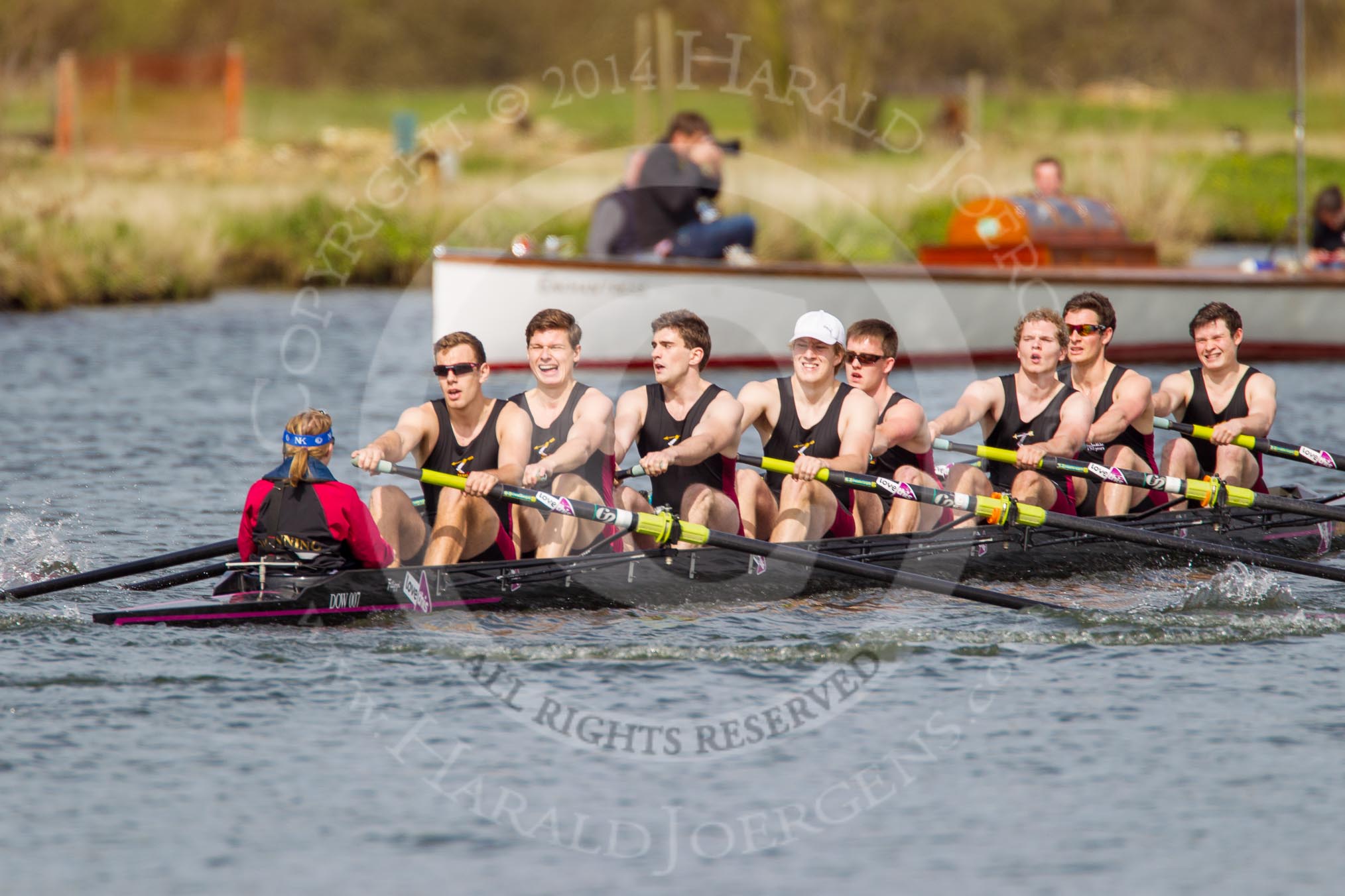 The Women's Boat Race and Henley Boat Races 2014: The Intercollegiate men's race. Downing College (Cambridge) passing the press launch..
River Thames,
Henley-on-Thames,
Buckinghamshire,
United Kingdom,
on 30 March 2014 at 13:52, image #107