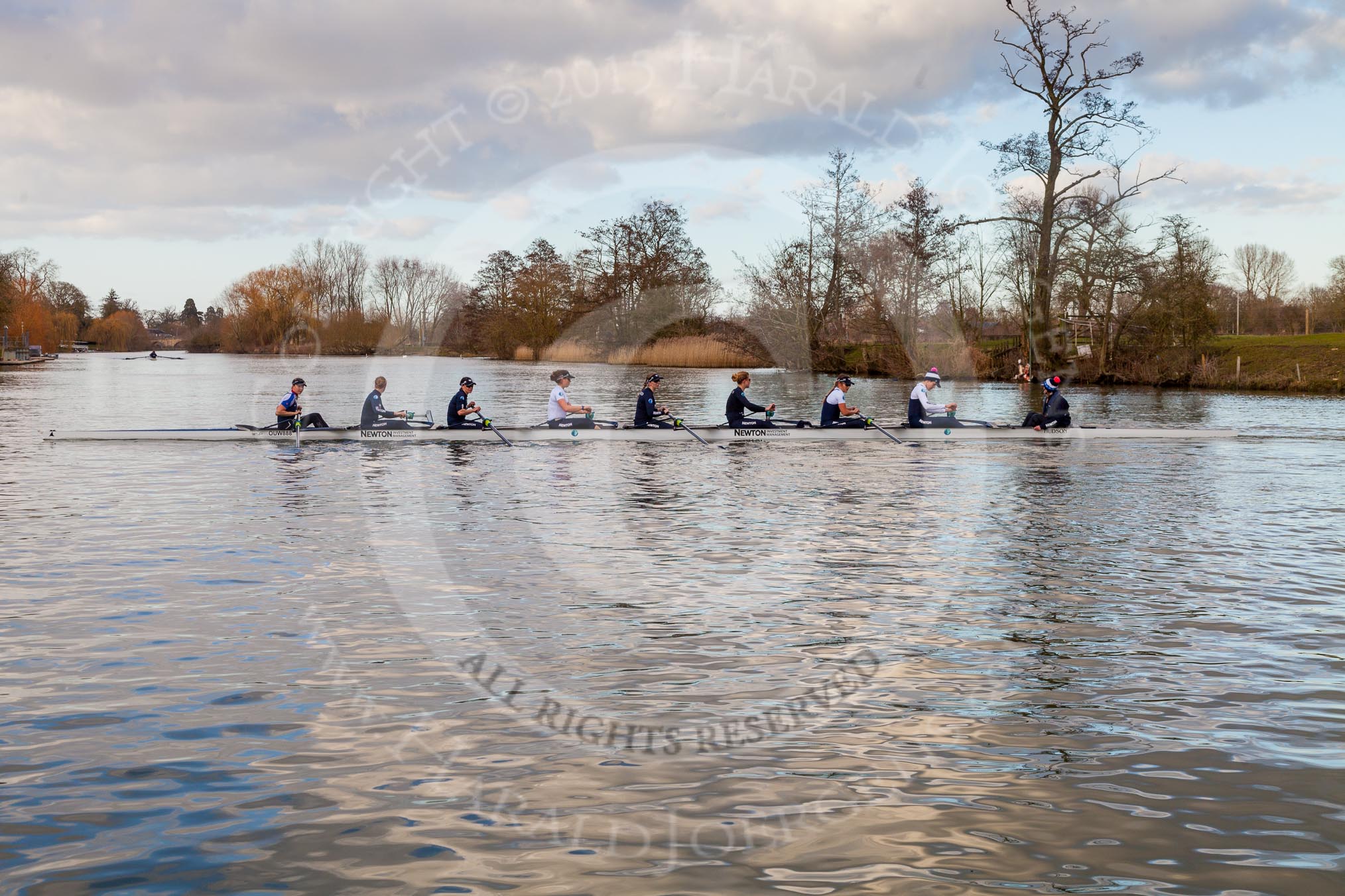 The Boat Race season 2015: OUWBC training Wallingford.

Wallingford,

United Kingdom,
on 04 March 2015 at 16:40, image #221
