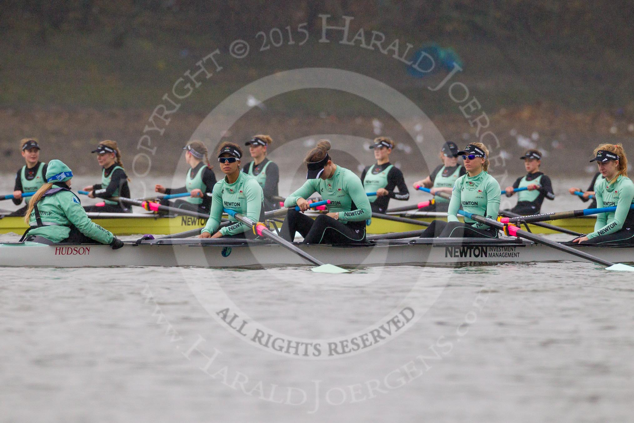 The Boat Race season 2016 - Women's Boat Race Trial Eights (CUWBC, Cambridge): "Tideway" and "Twickenham"  (behind) waiting for the start of the race.
River Thames between Putney Bridge and Mortlake,
London SW15,

United Kingdom,
on 10 December 2015 at 10:57, image #35