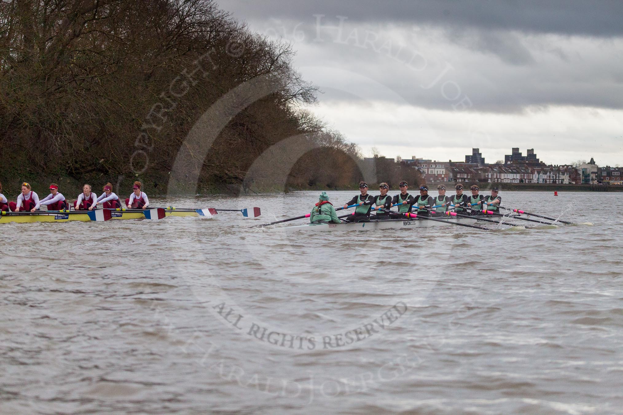 The Boat Race season 2016 - Women's Boat Race Fixture CUWBC vs OBUBC.
River Thames between Putney Bridge and Mortlake,
London SW15,

United Kingdom,
on 31 January 2016 at 16:20, image #123