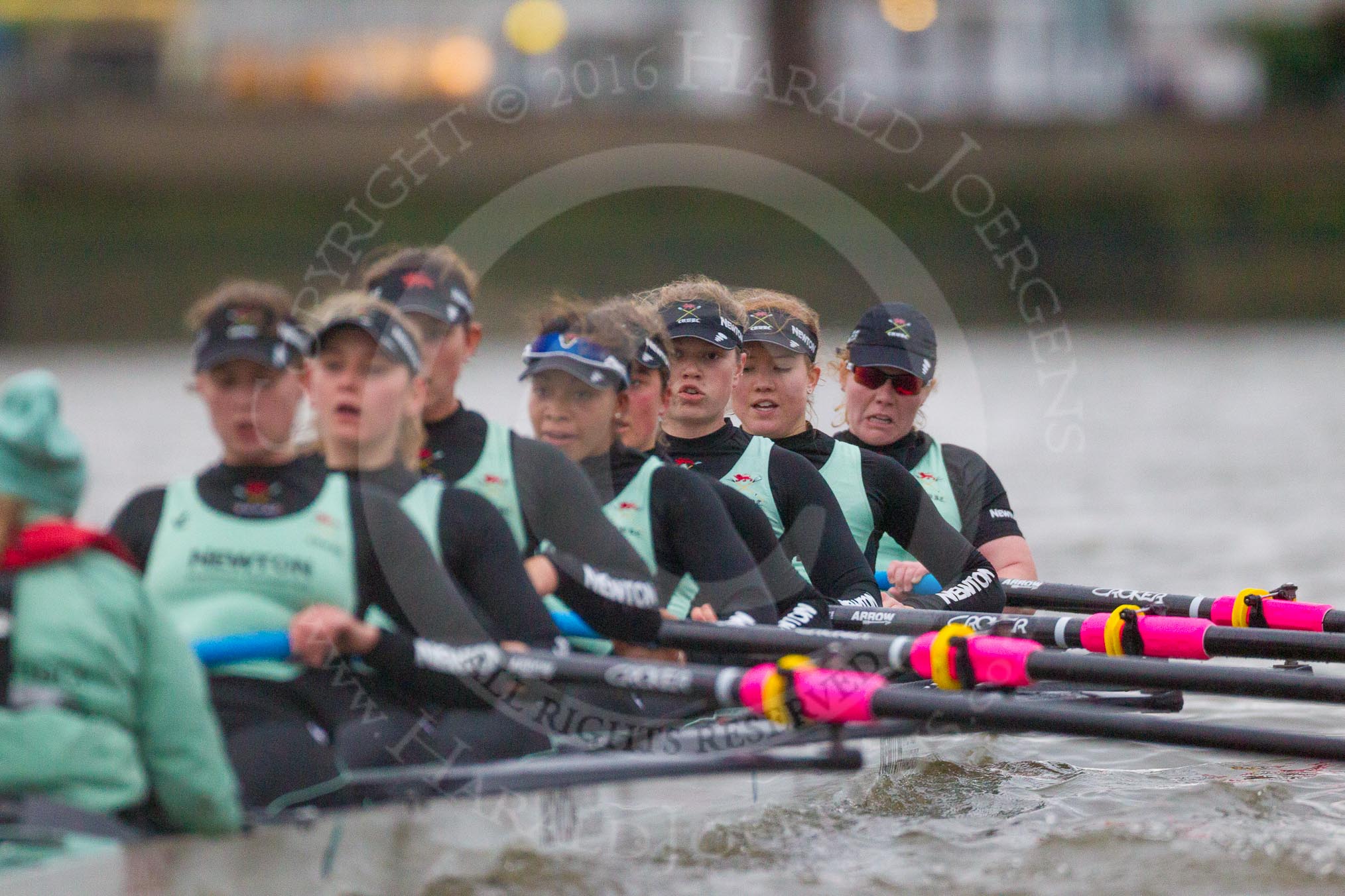 The Boat Race season 2016 - Women's Boat Race Fixture CUWBC vs OBUBC.
River Thames between Putney Bridge and Mortlake,
London SW15,

United Kingdom,
on 31 January 2016 at 16:22, image #134