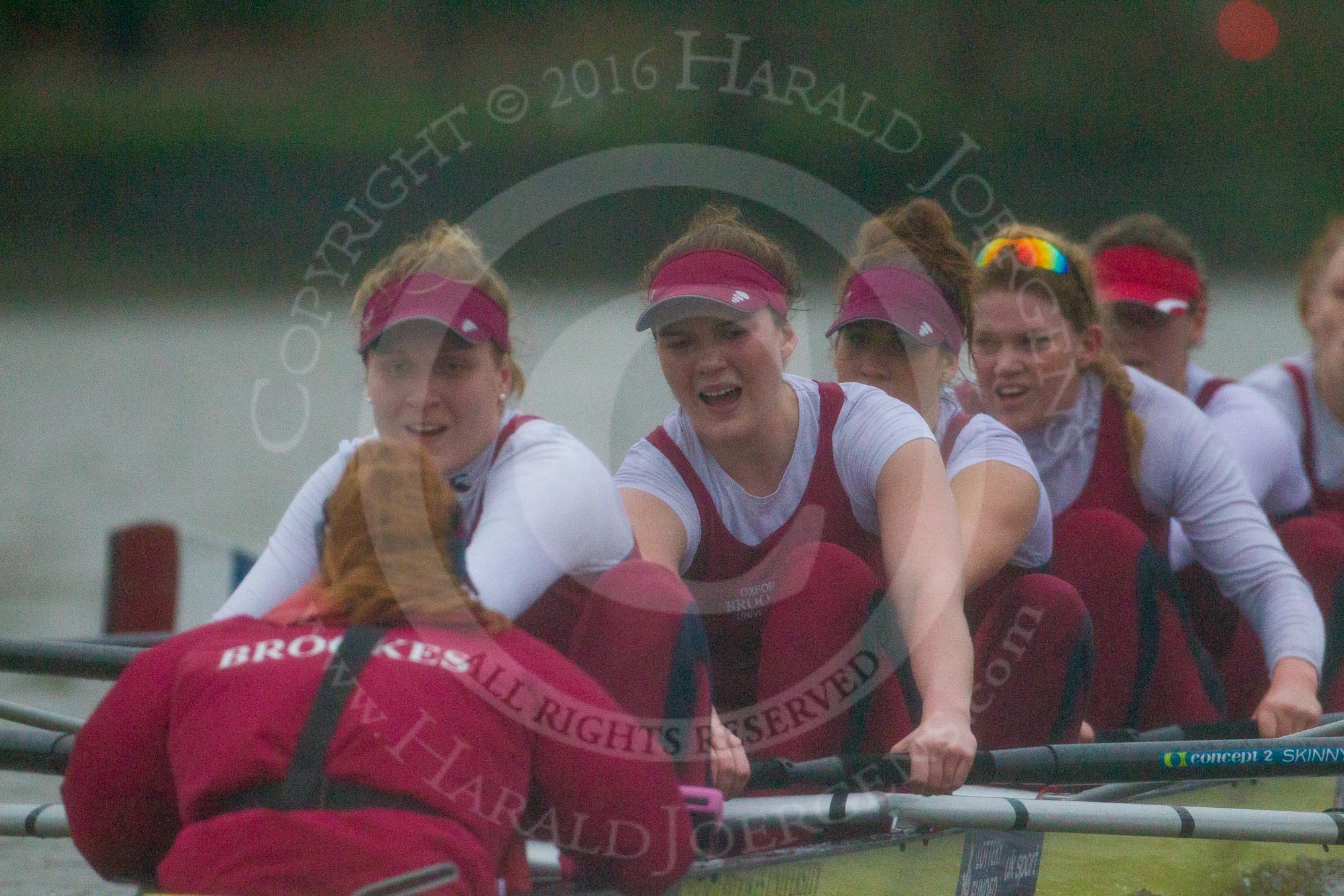 The Boat Race season 2016 - Women's Boat Race Fixture CUWBC vs OBUBC.
River Thames between Putney Bridge and Mortlake,
London SW15,

United Kingdom,
on 31 January 2016 at 16:28, image #159