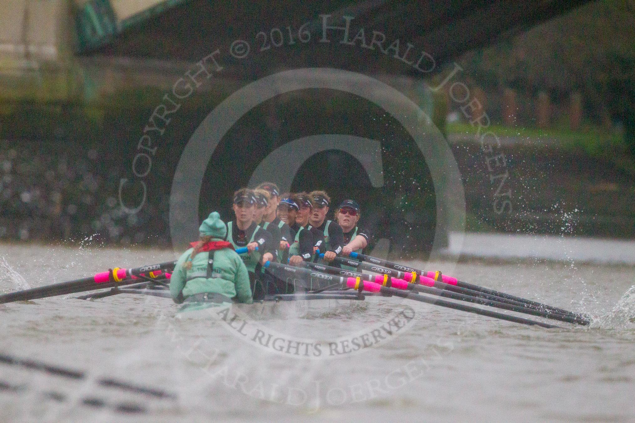 The Boat Race season 2016 - Women's Boat Race Fixture CUWBC vs OBUBC.
River Thames between Putney Bridge and Mortlake,
London SW15,

United Kingdom,
on 31 January 2016 at 16:28, image #163