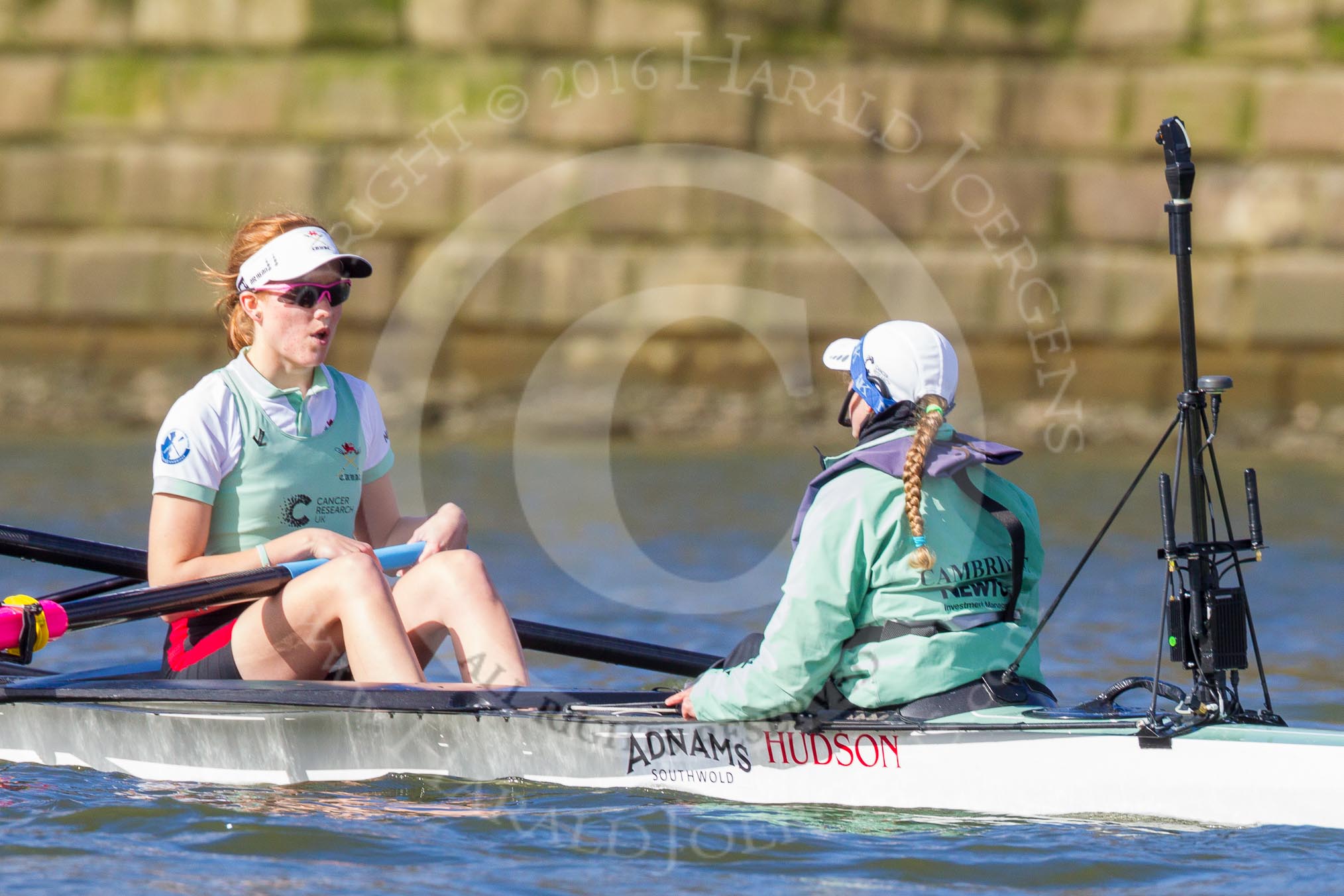 The Boat Race season 2016 -  The Cancer Research Women's Boat Race.
River Thames between Putney Bridge and Mortlake,
London SW15,

United Kingdom,
on 27 March 2016 at 14:07, image #160