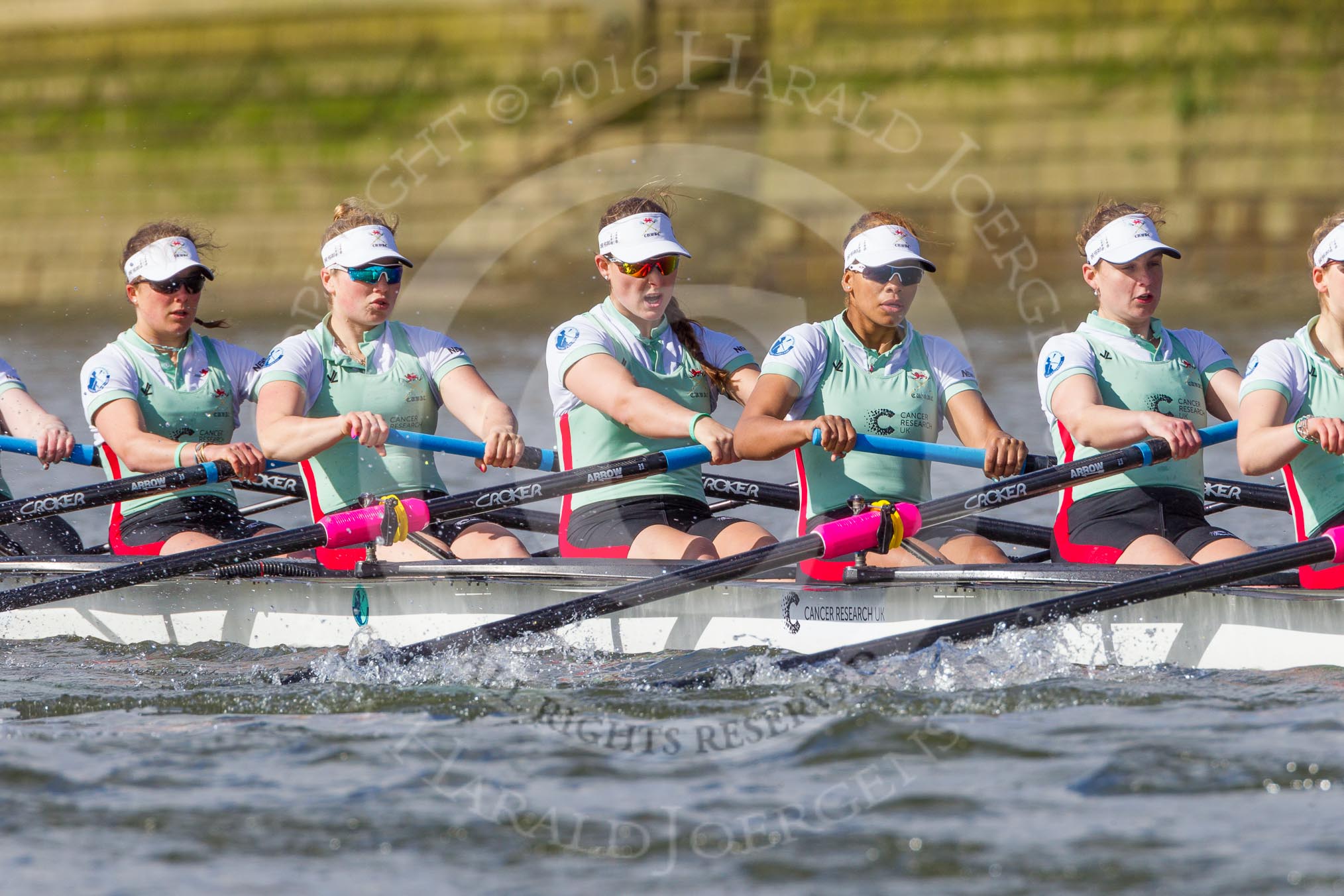 The Boat Race season 2016 -  The Cancer Research Women's Boat Race.
River Thames between Putney Bridge and Mortlake,
London SW15,

United Kingdom,
on 27 March 2016 at 14:11, image #184