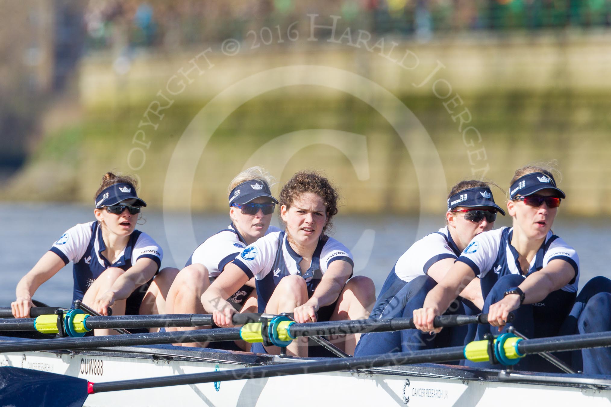 The Boat Race season 2016 -  The Cancer Research Women's Boat Race.
River Thames between Putney Bridge and Mortlake,
London SW15,

United Kingdom,
on 27 March 2016 at 14:11, image #192